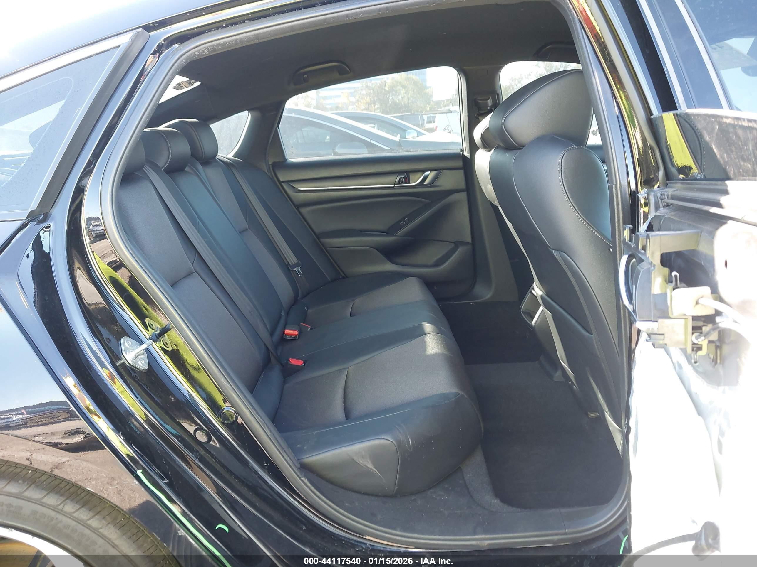 HONDA ACCORD image 8