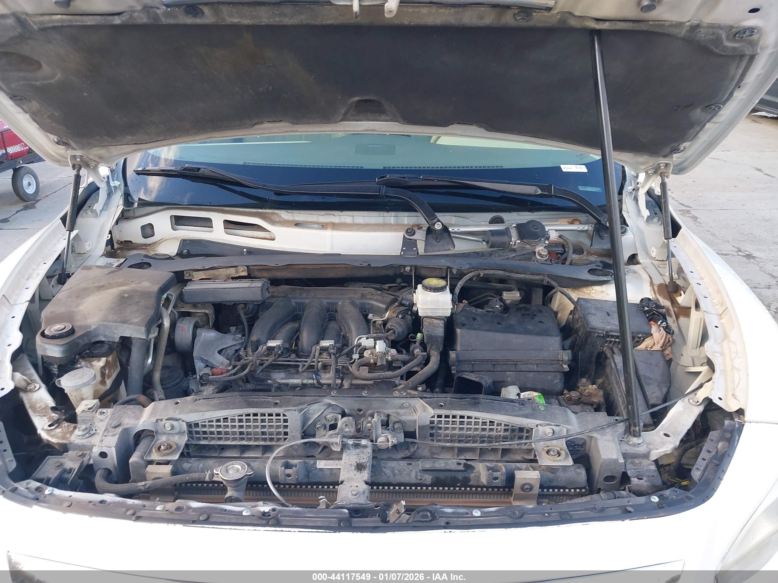 INFINITI JX35 image 10