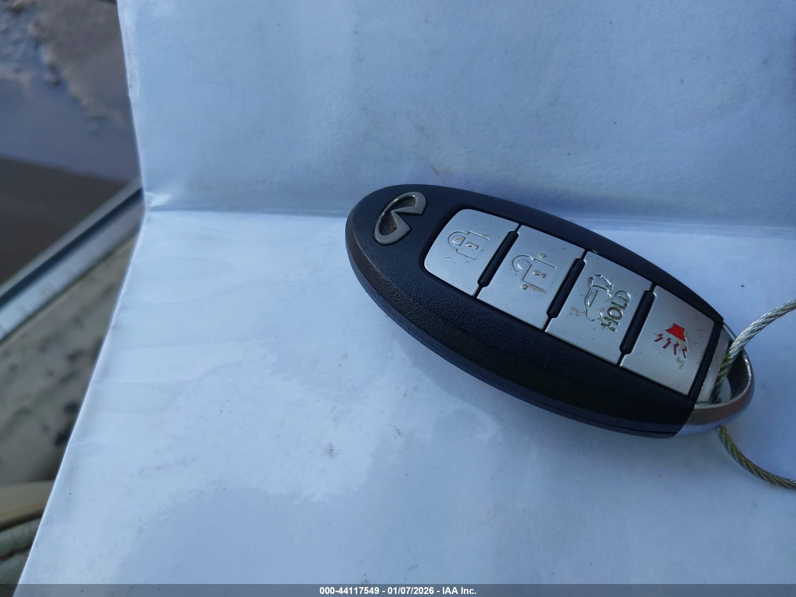 INFINITI JX35 image 11