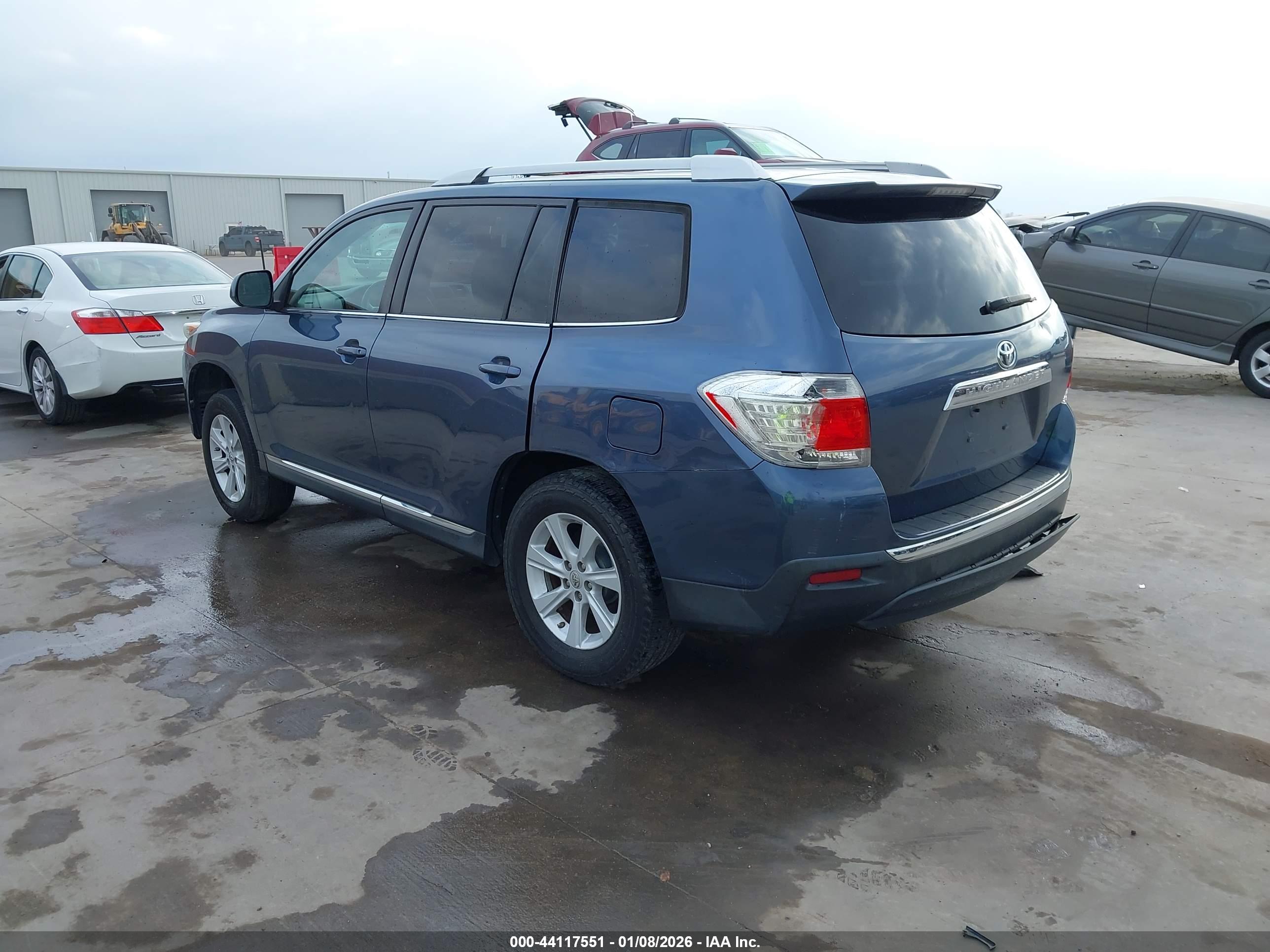 TOYOTA HIGHLANDER image 3