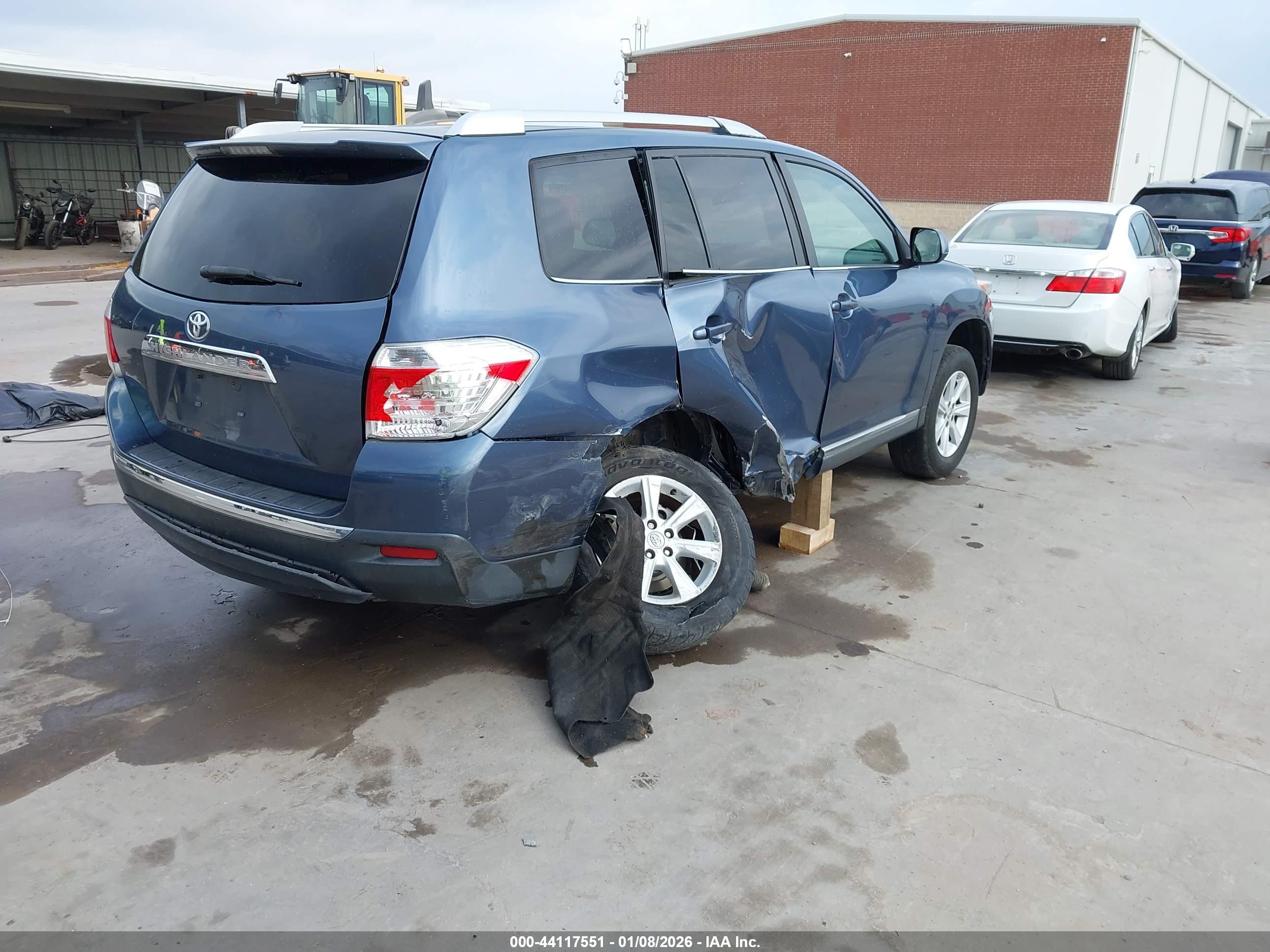 TOYOTA HIGHLANDER image 4