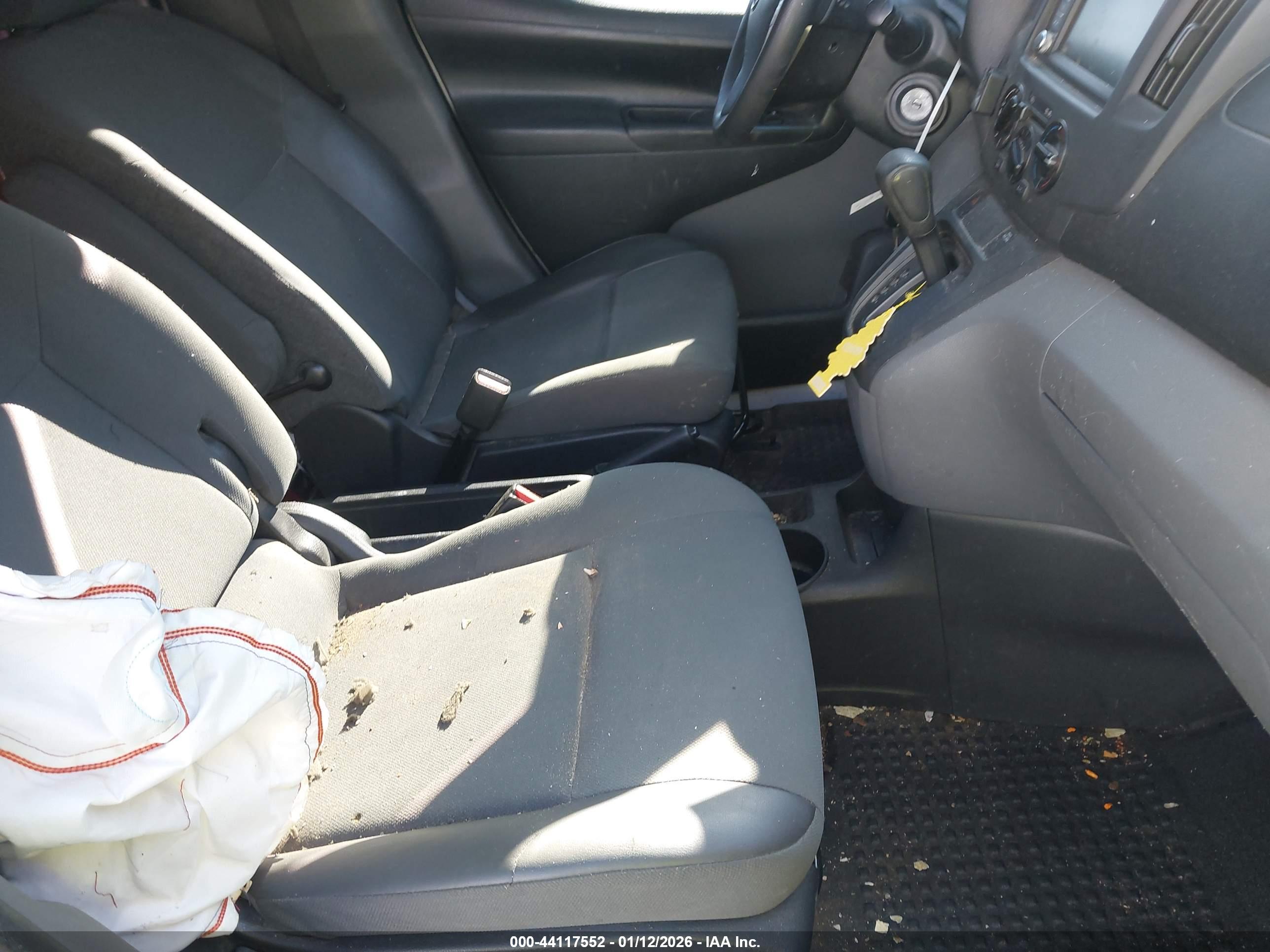 NISSAN NV200 image 5