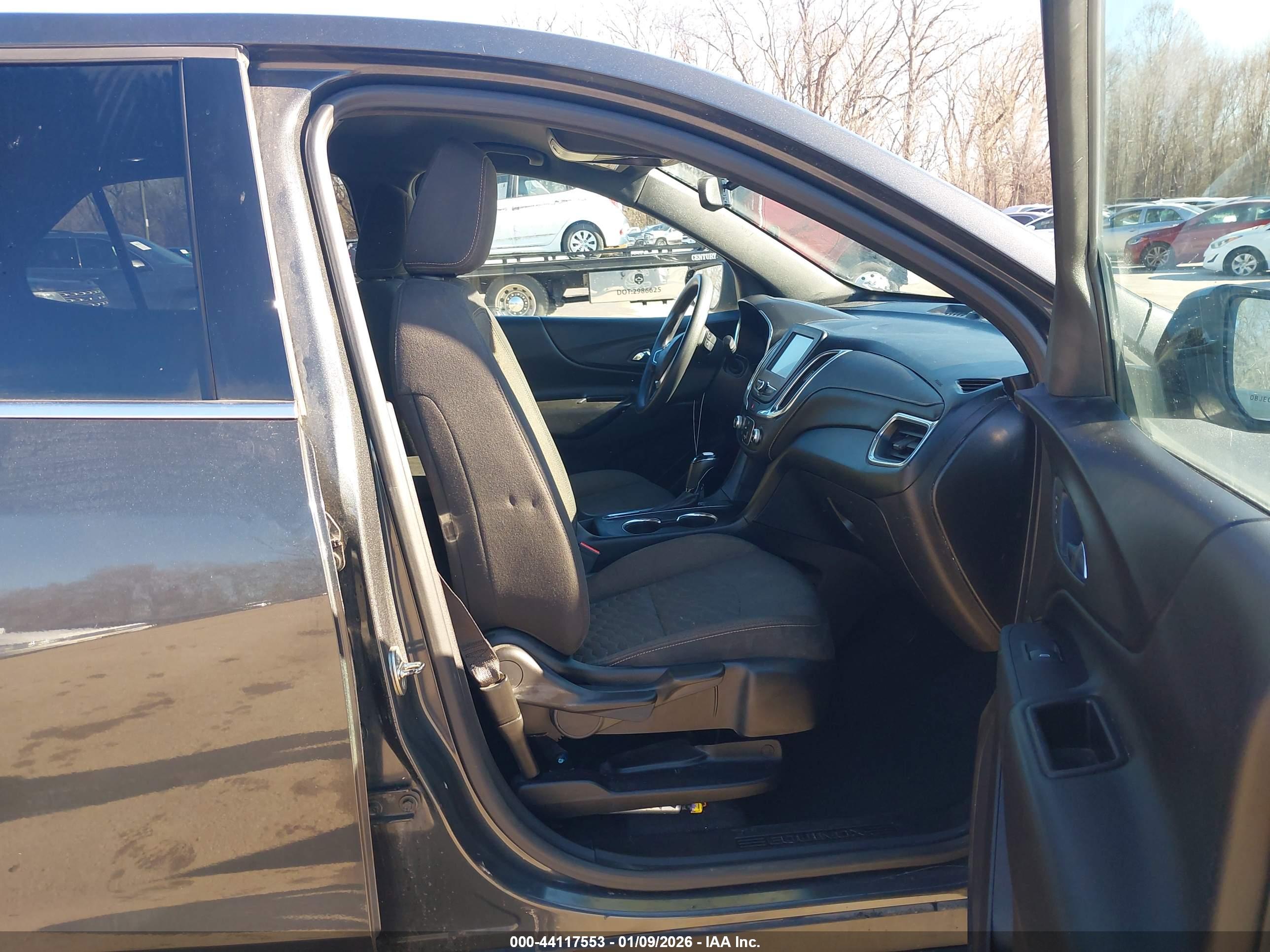 CHEVROLET EQUINOX image 5
