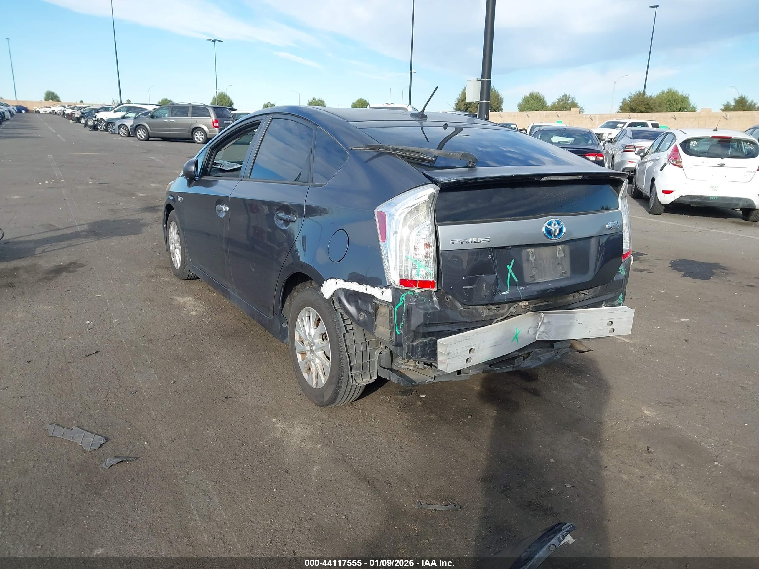 TOYOTA PRIUS image 3