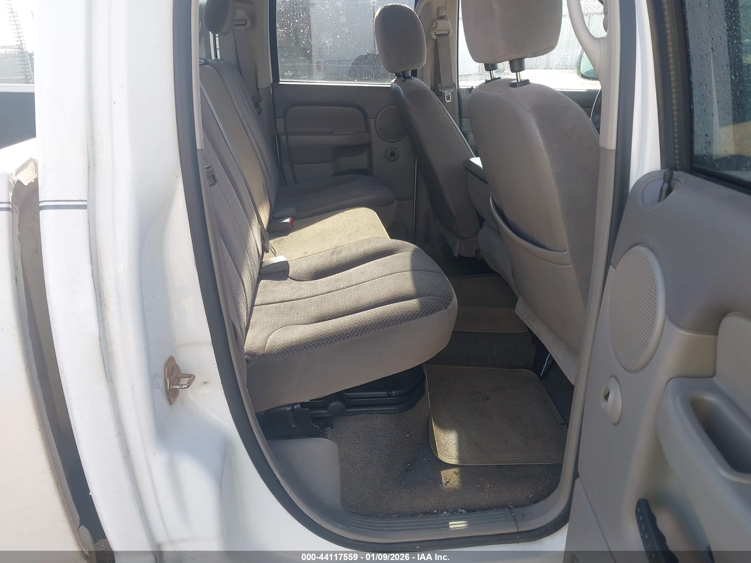 DODGE RAM image 8