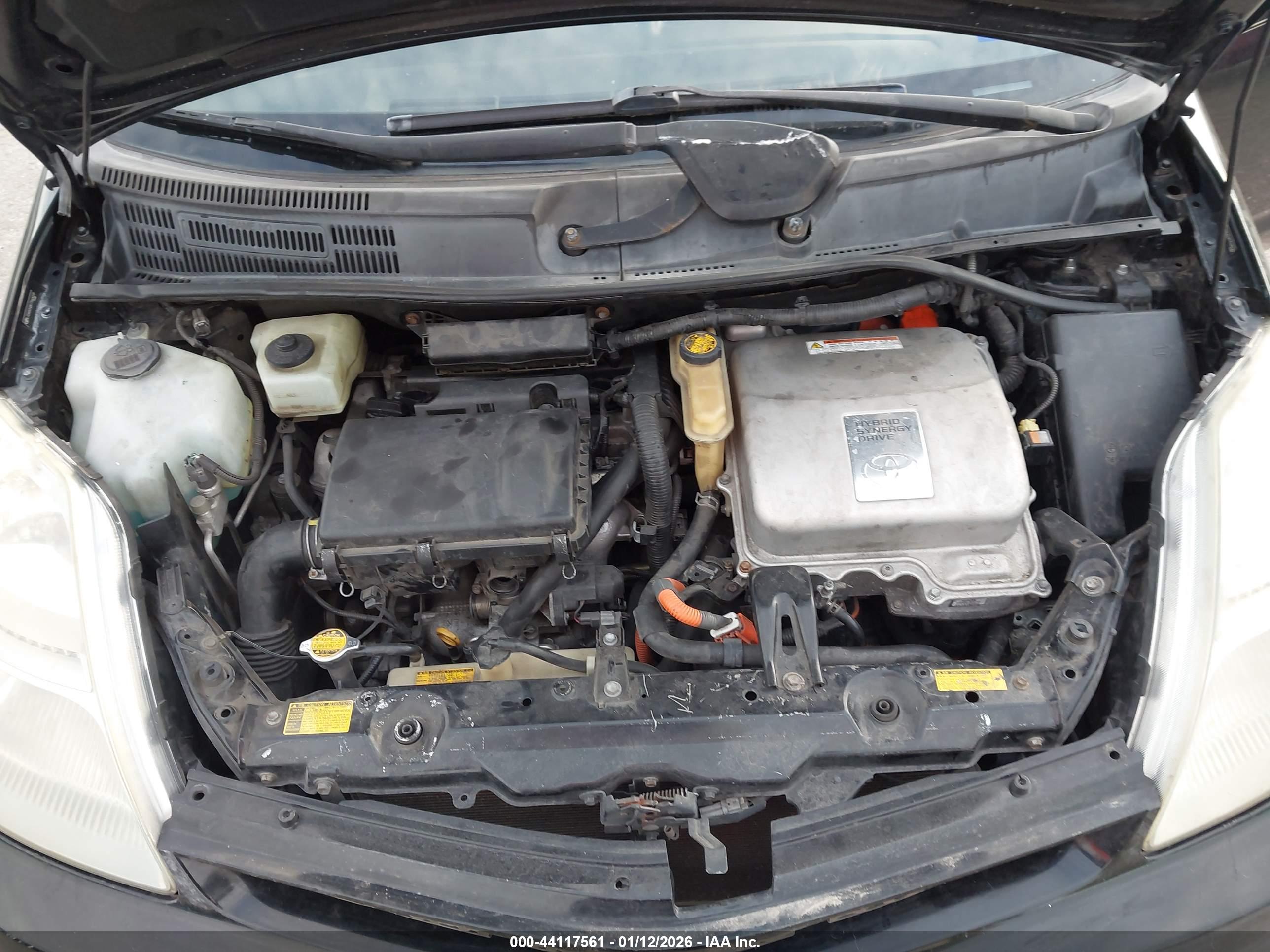 TOYOTA PRIUS image 10