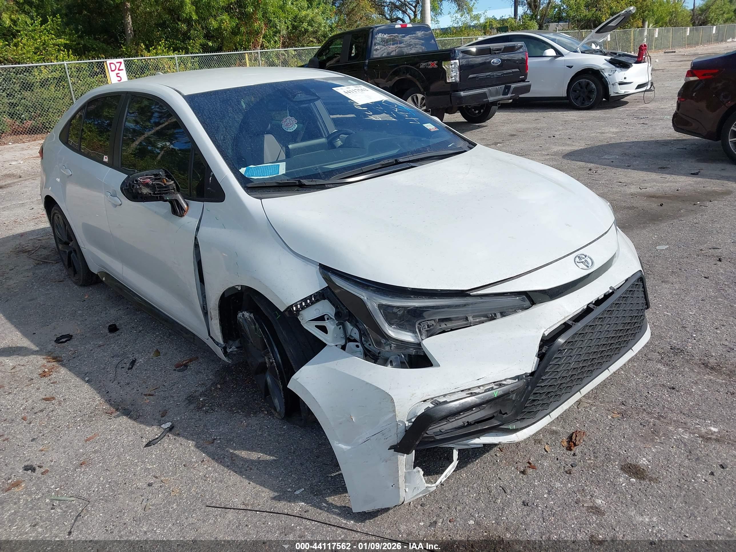 TOYOTA COROLLA image 6