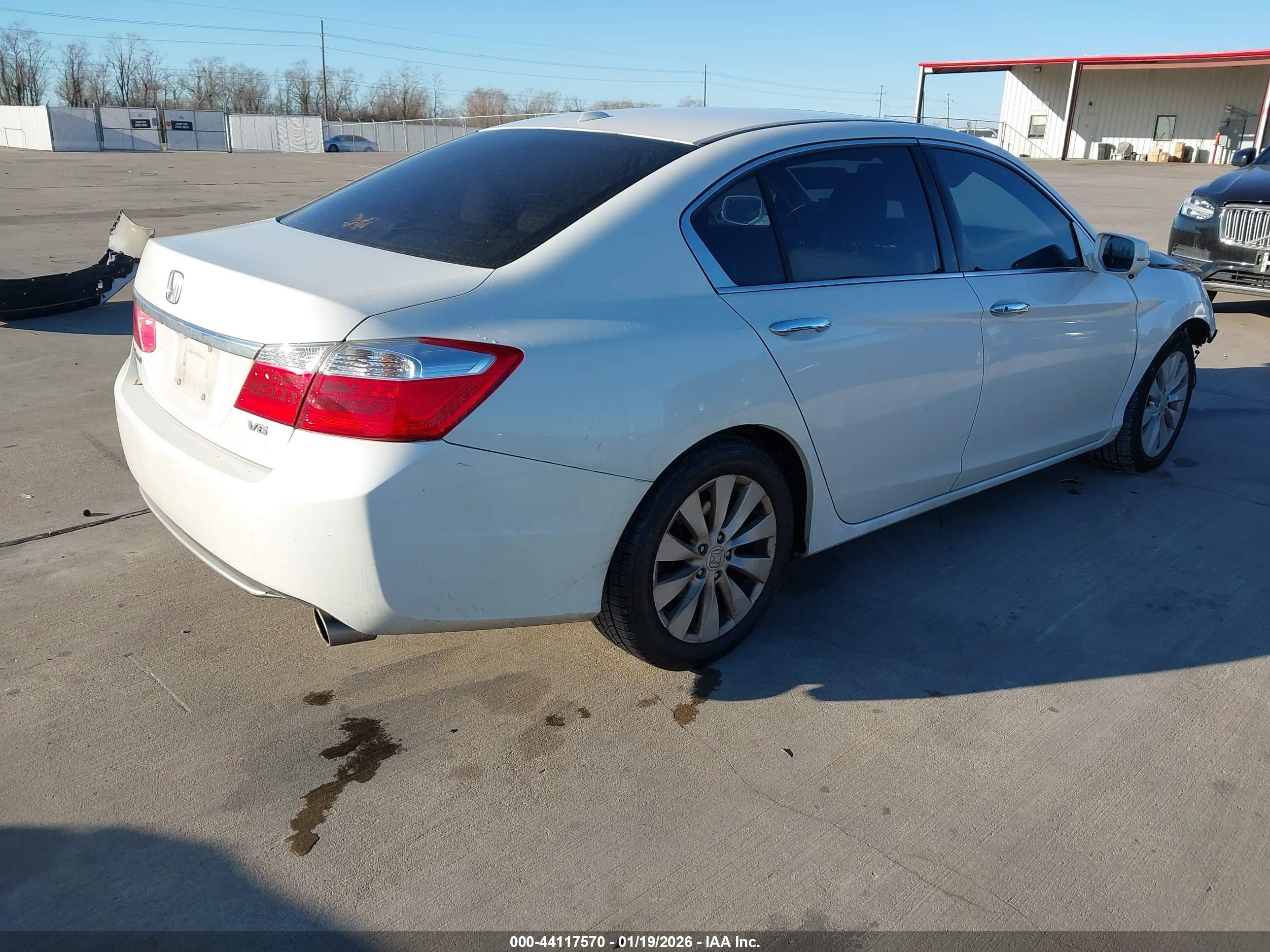 HONDA ACCORD image 4