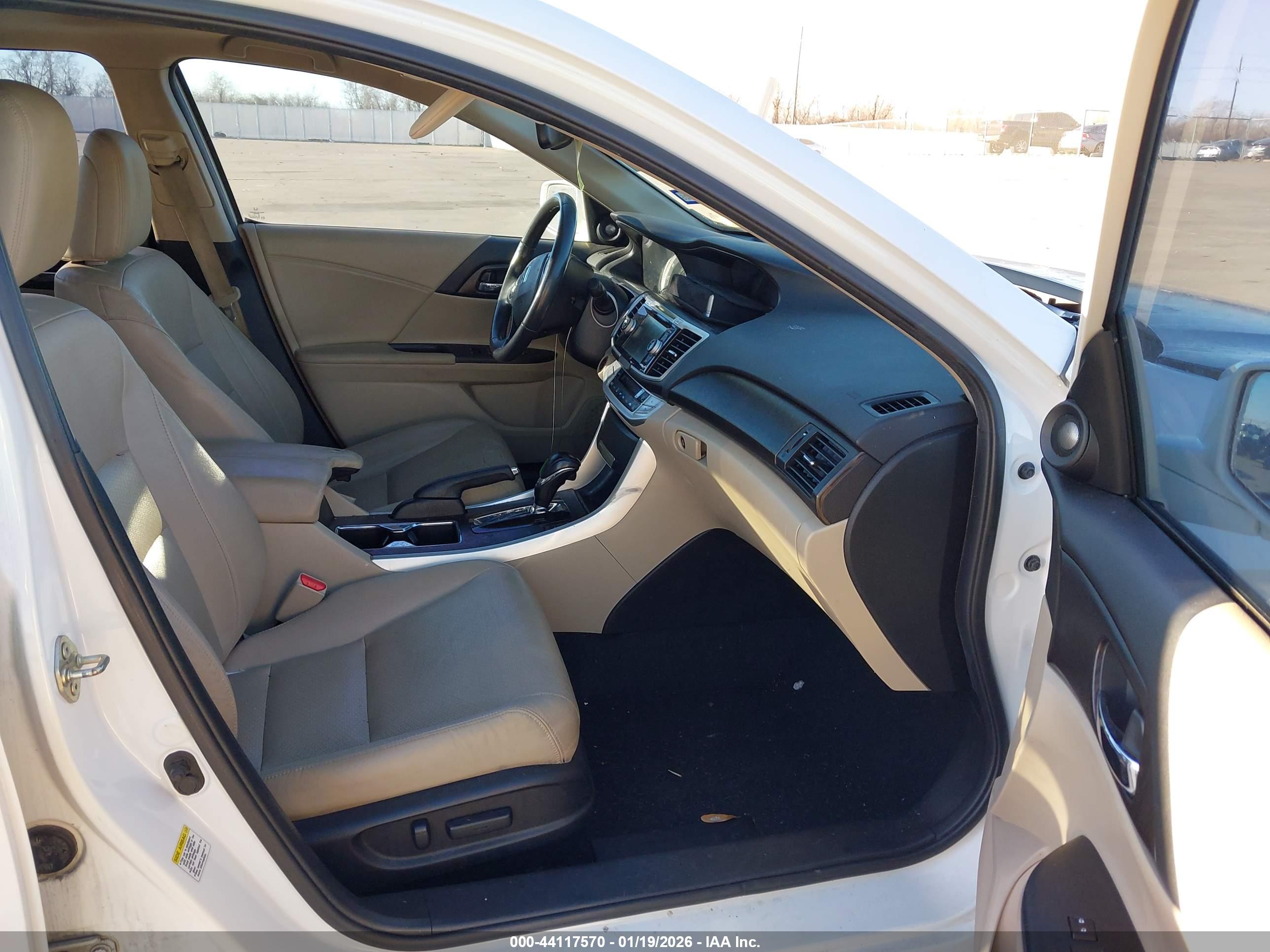 HONDA ACCORD image 5