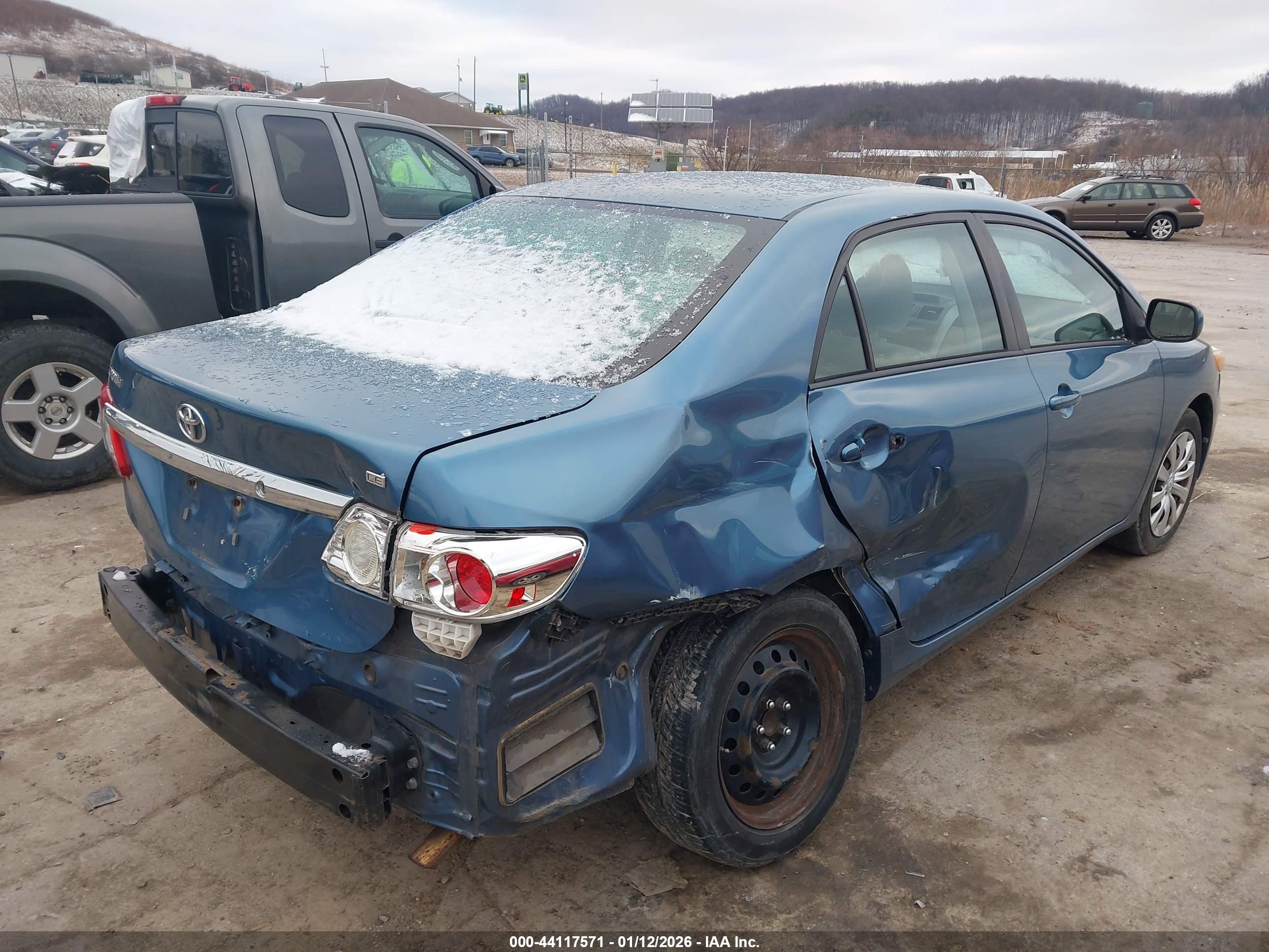 TOYOTA COROLLA image 4