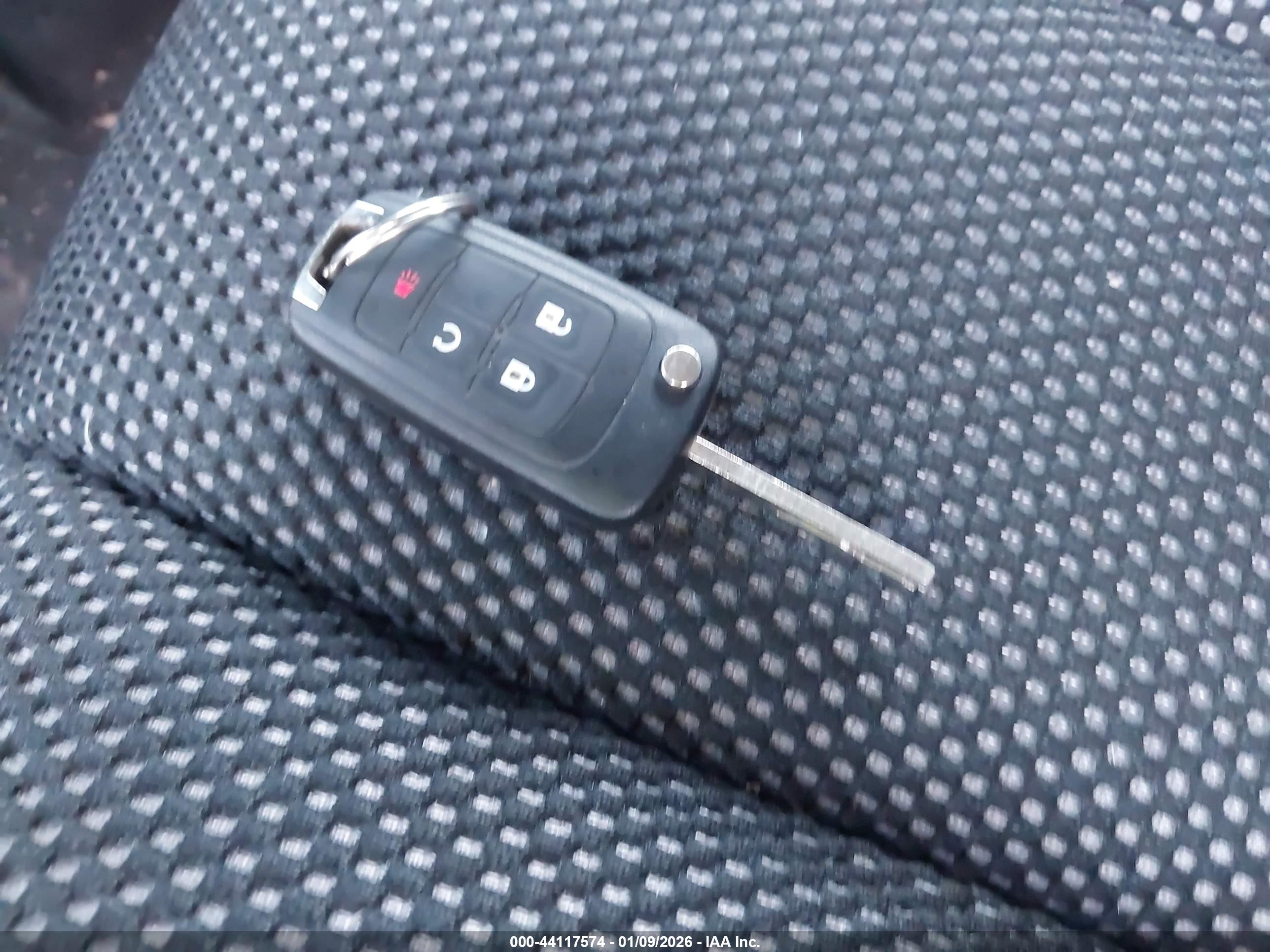 CHEVROLET EQUINOX image 11