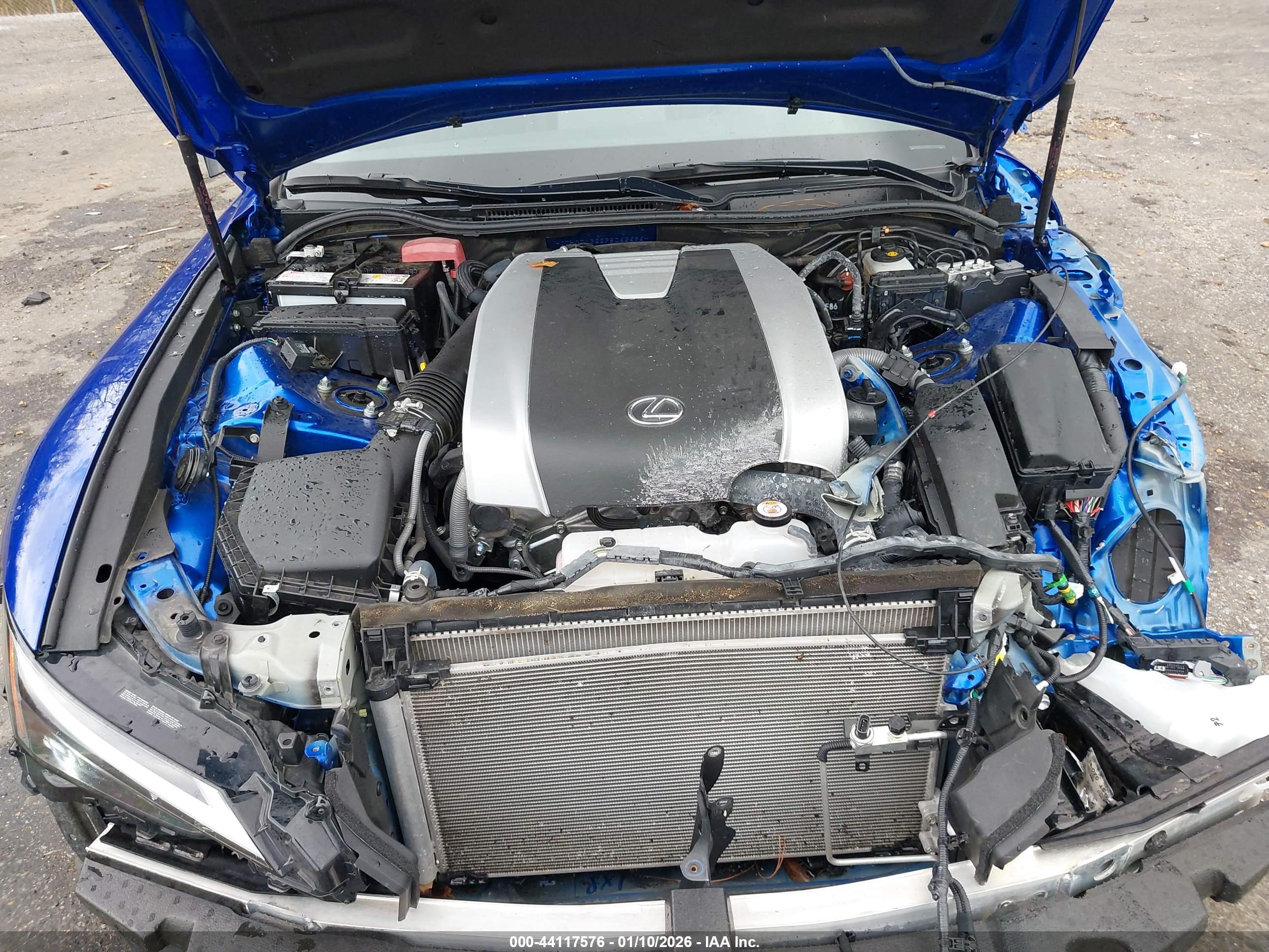 LEXUS IS image 10