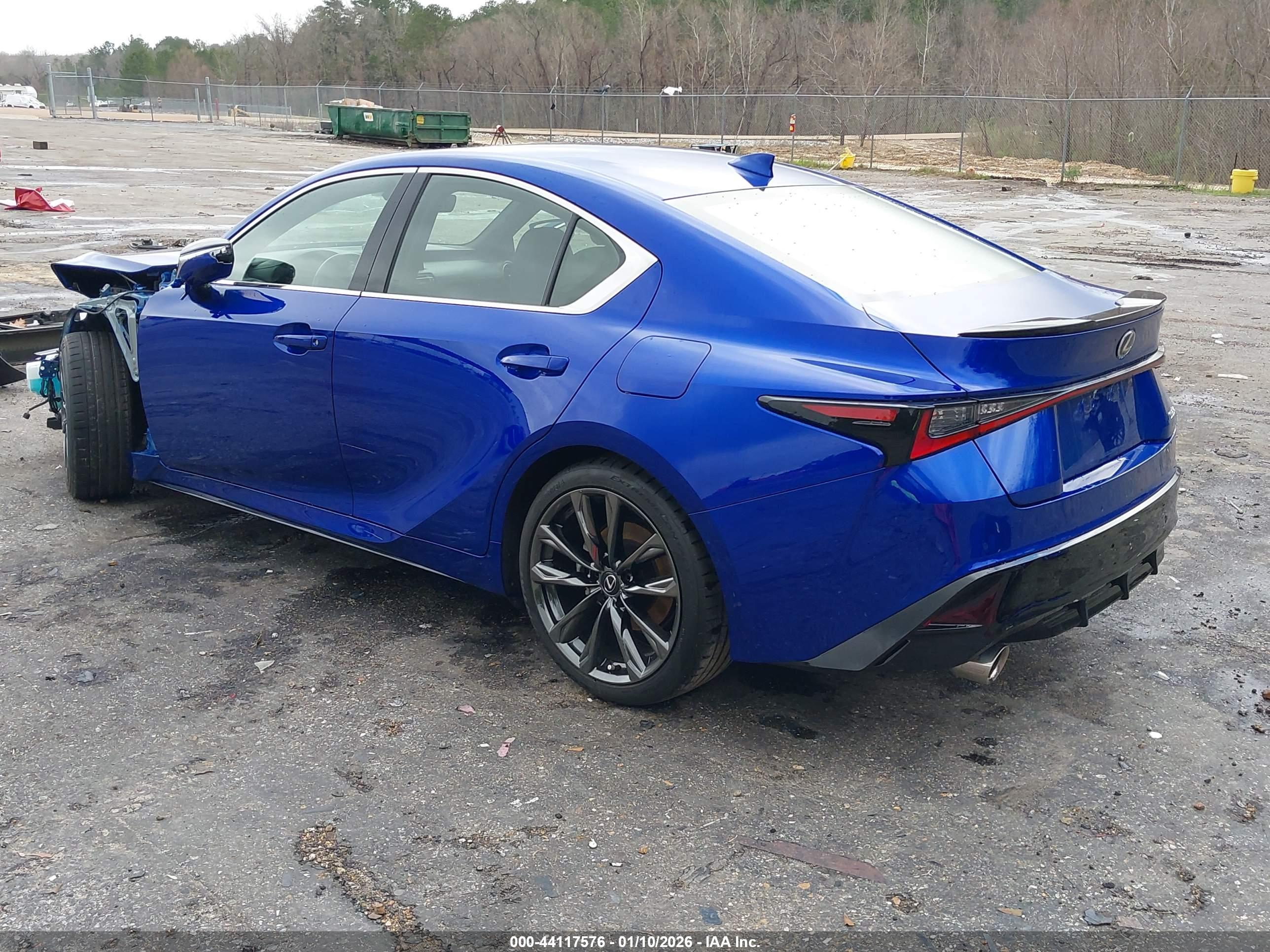LEXUS IS image 3