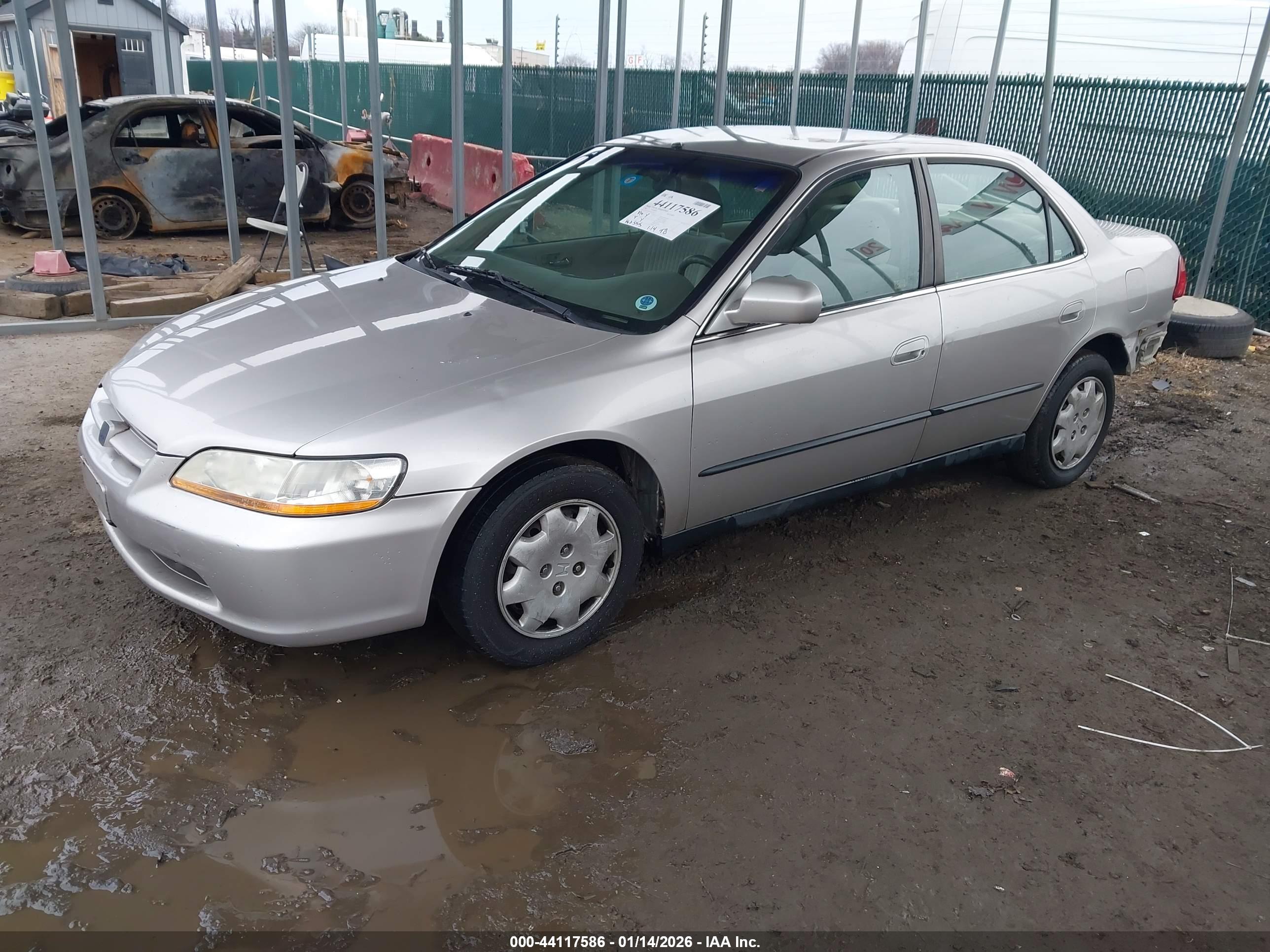 HONDA ACCORD image 2
