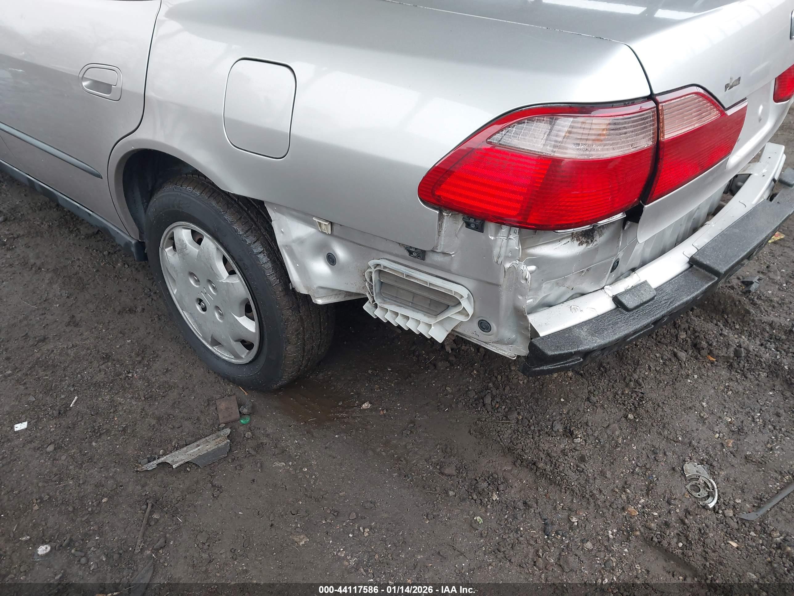 HONDA ACCORD image 6