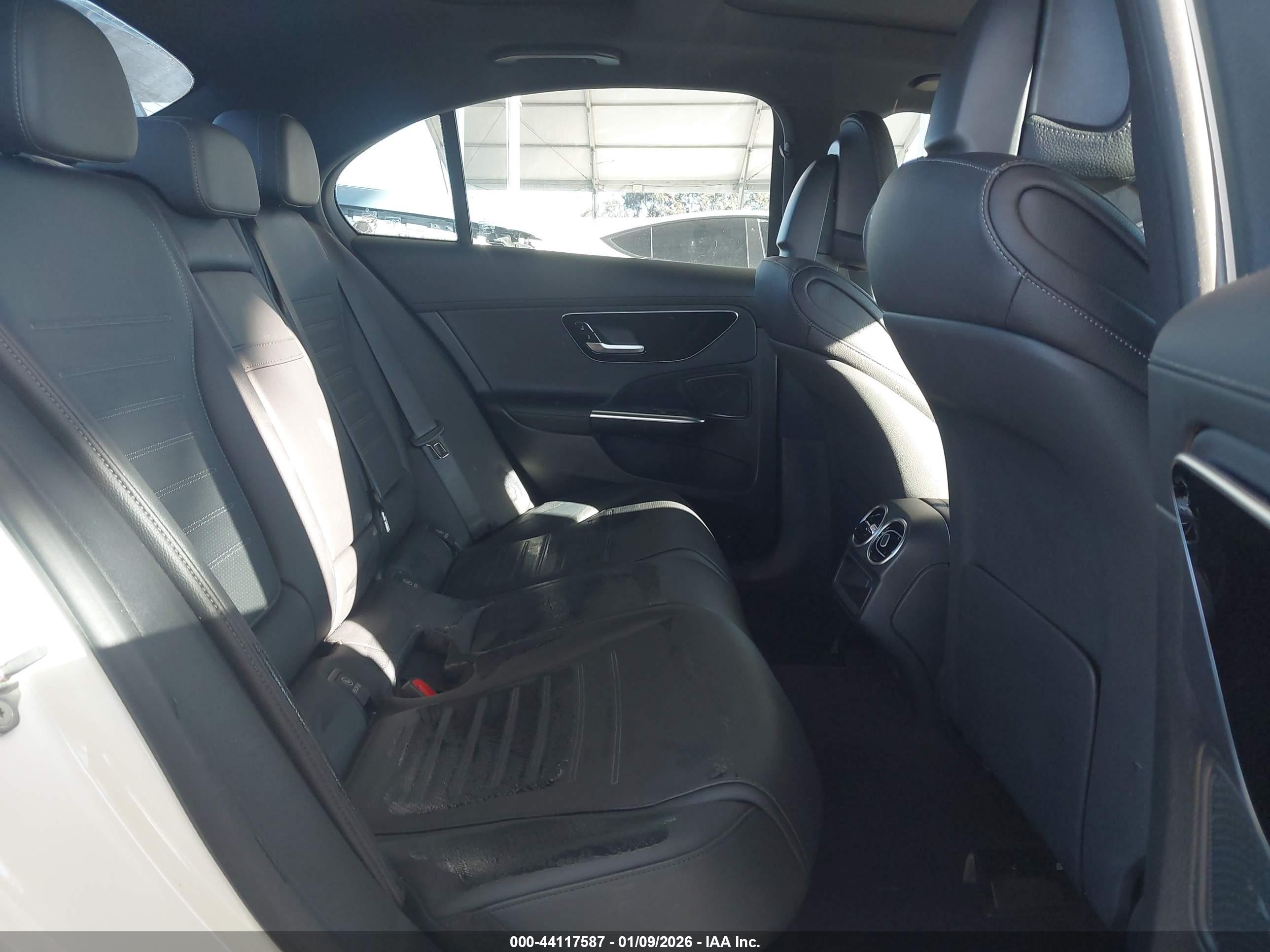 MERCEDES-BENZ C image 8