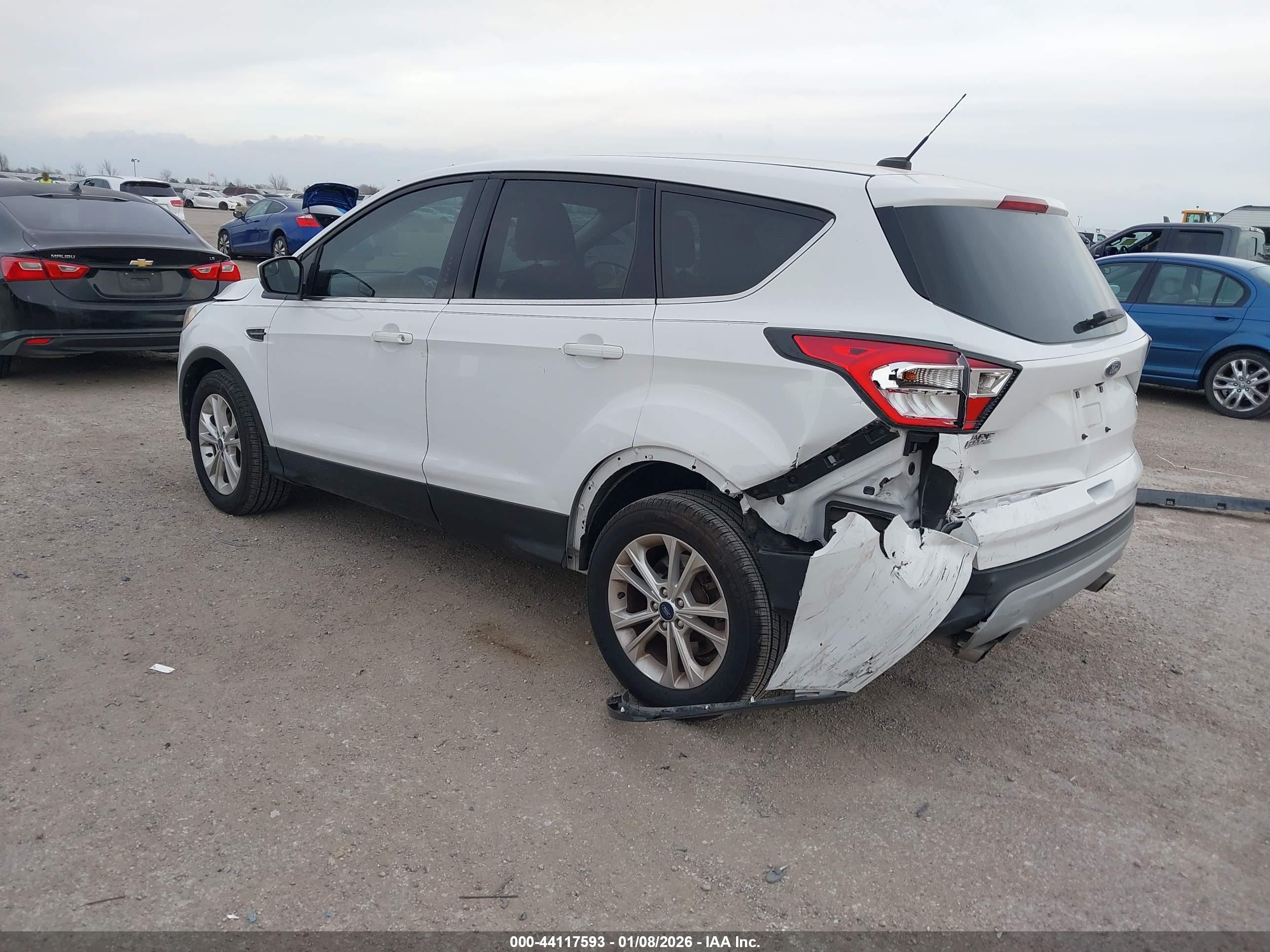FORD ESCAPE image 3