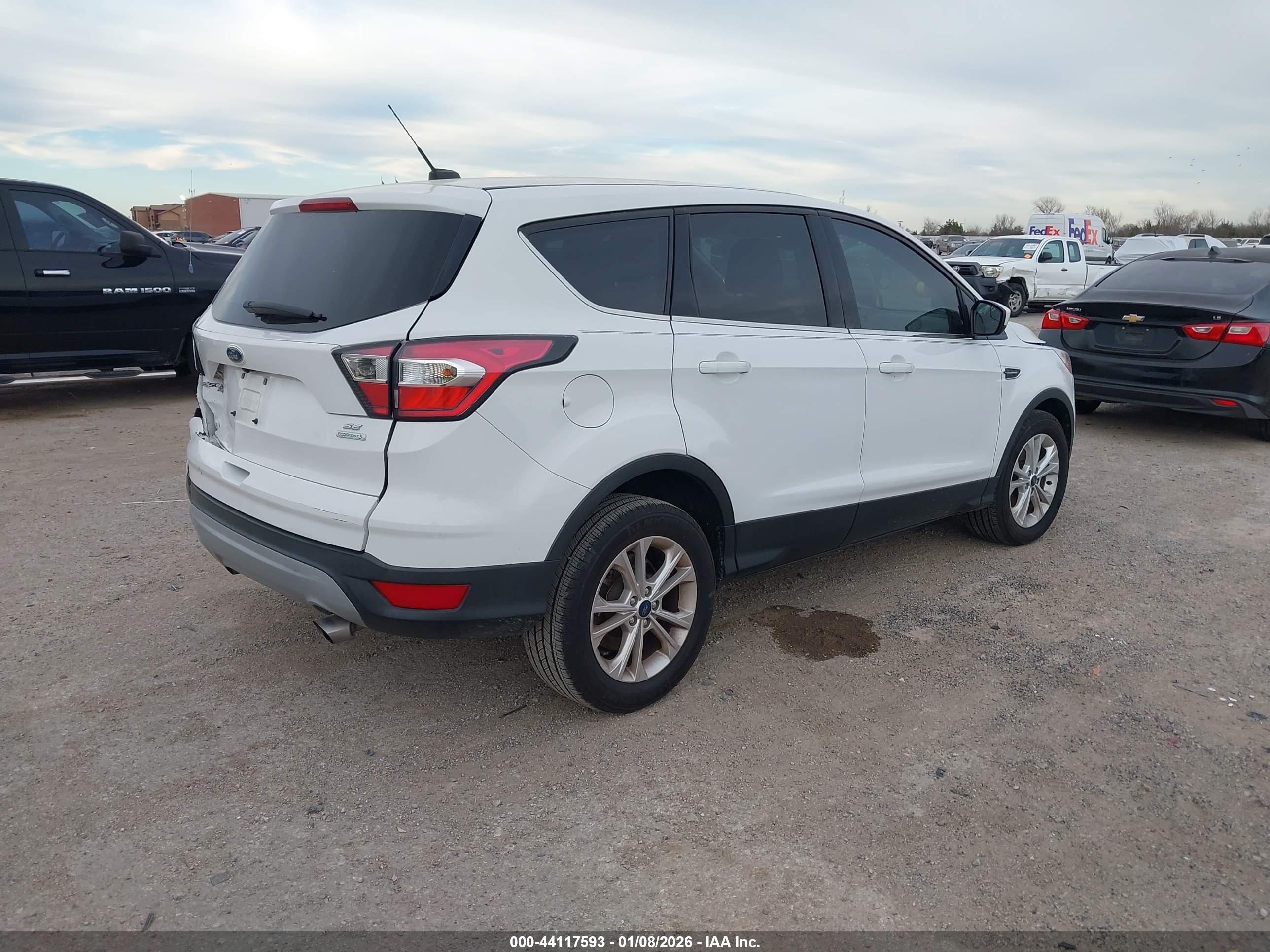 FORD ESCAPE image 4