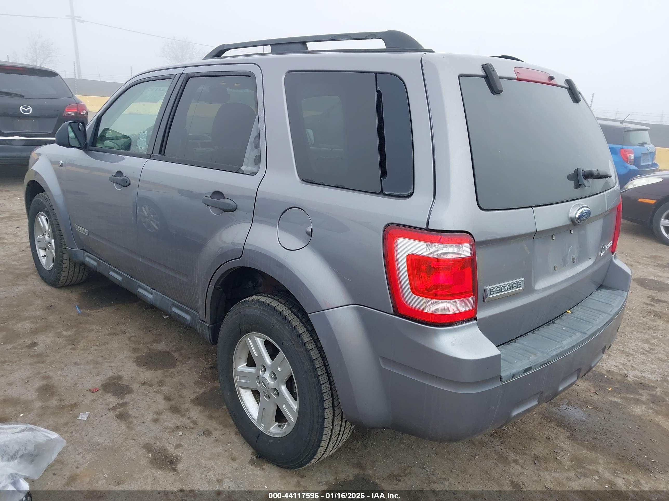 FORD ESCAPE image 3