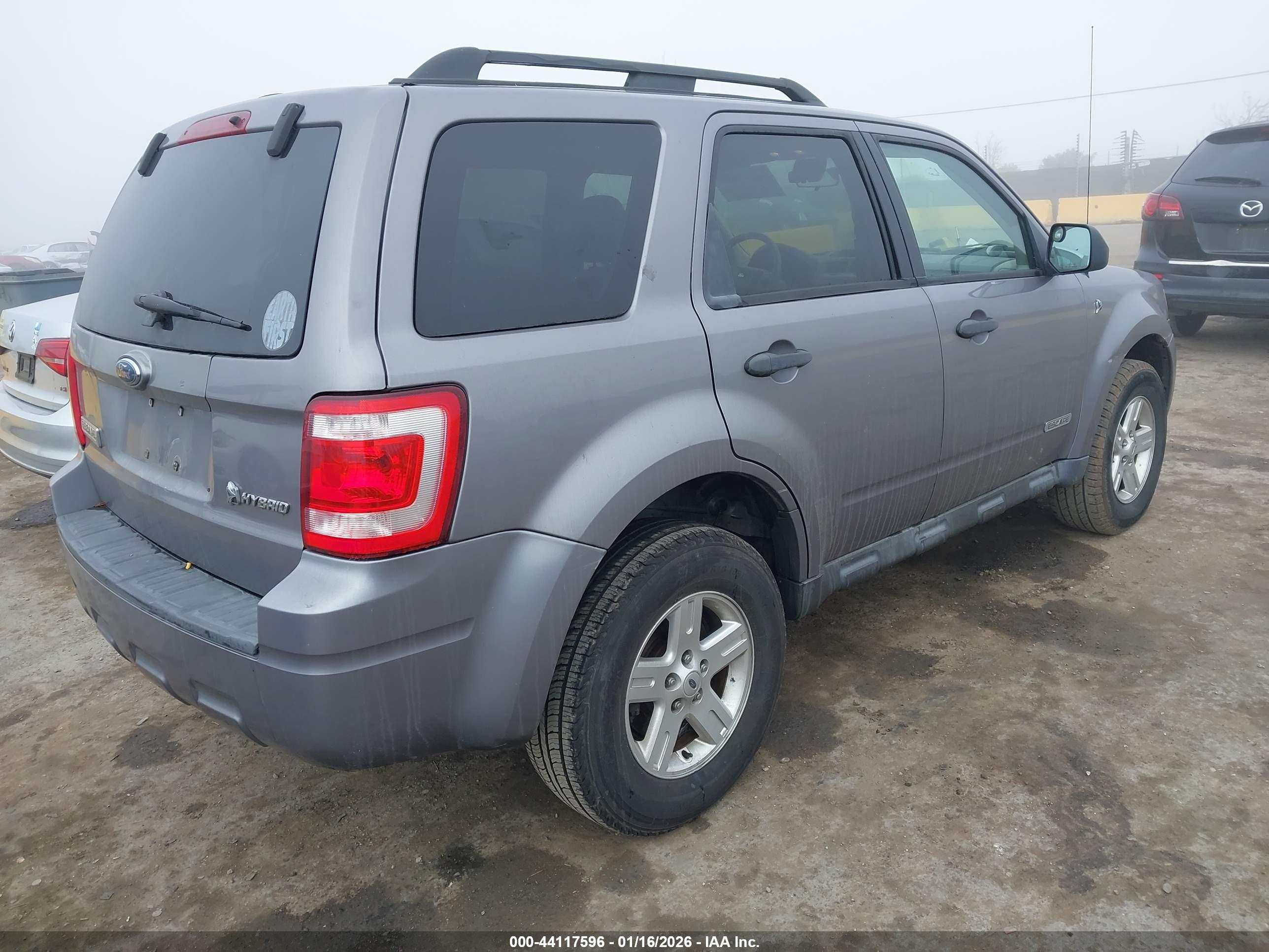 FORD ESCAPE image 4