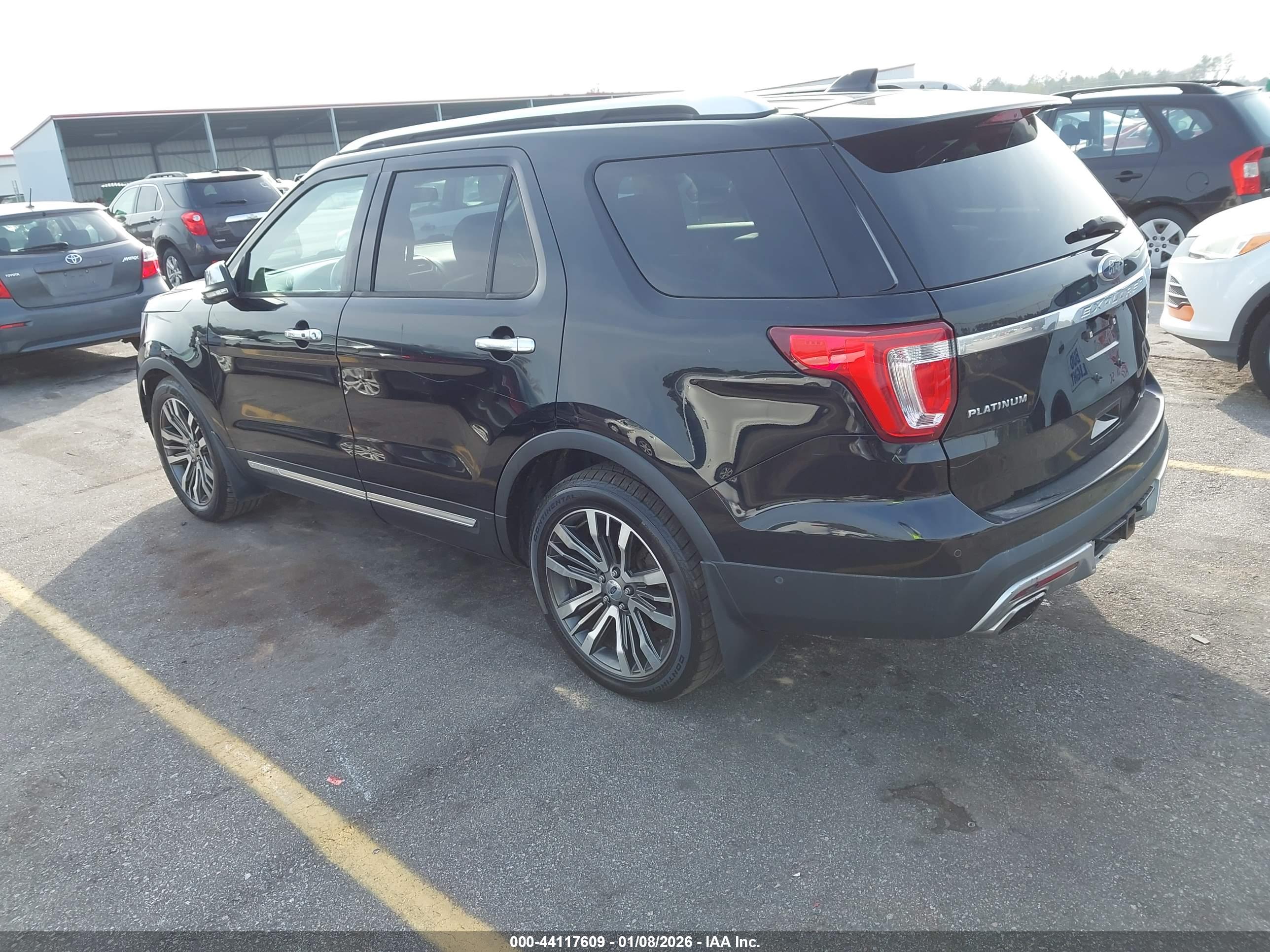 FORD EXPLORER image 3