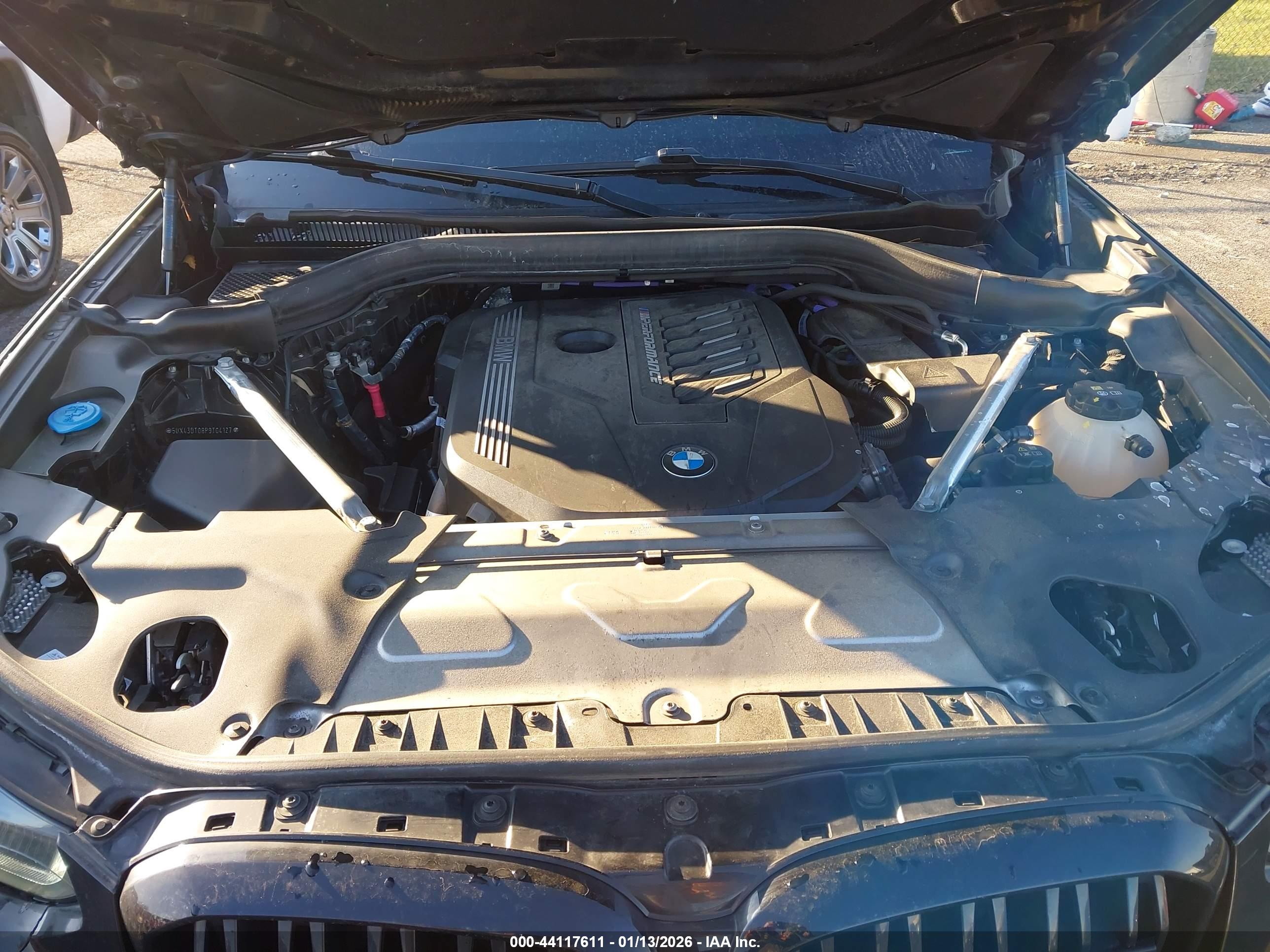 BMW X4 image 10
