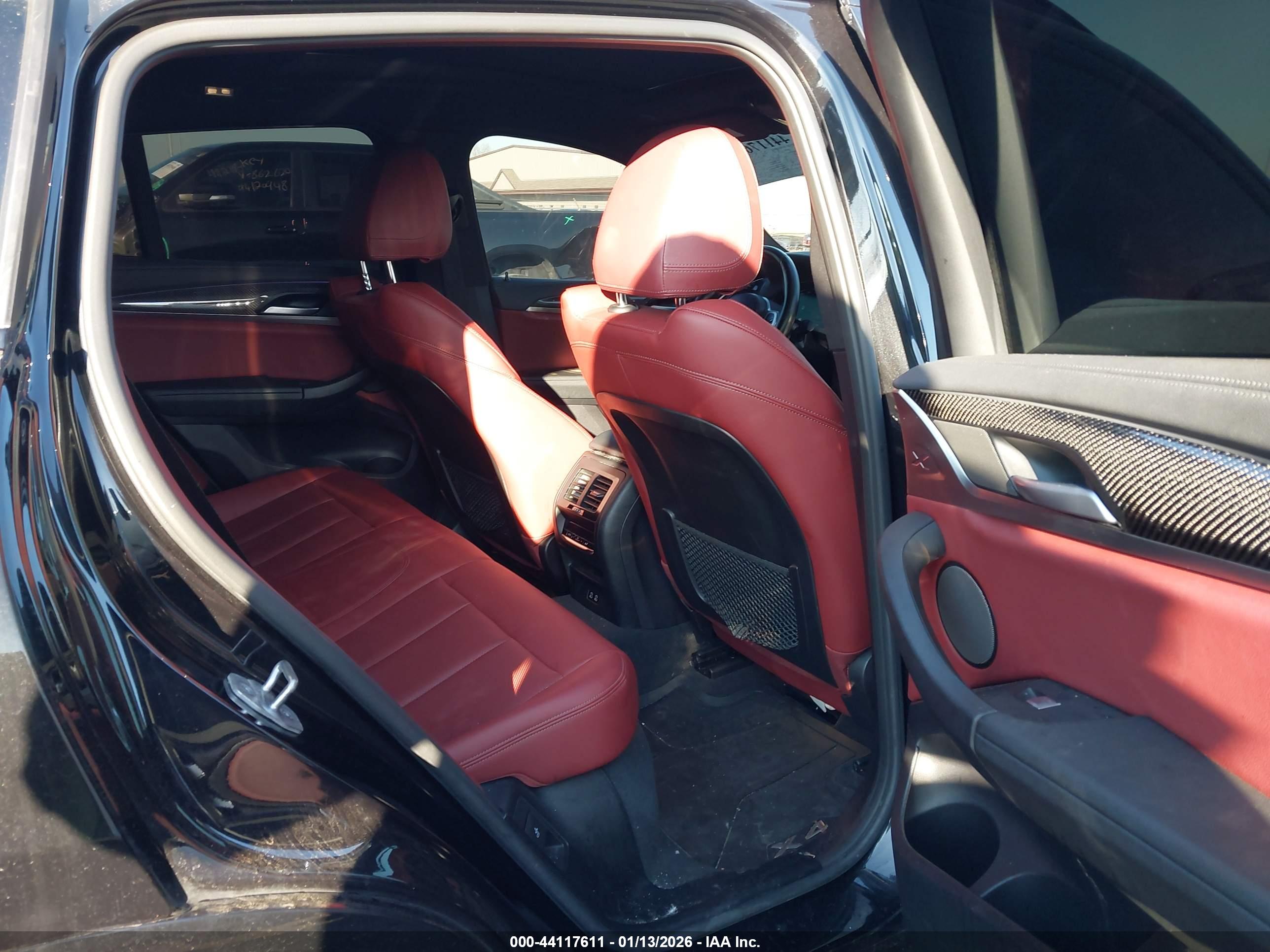 BMW X4 image 8