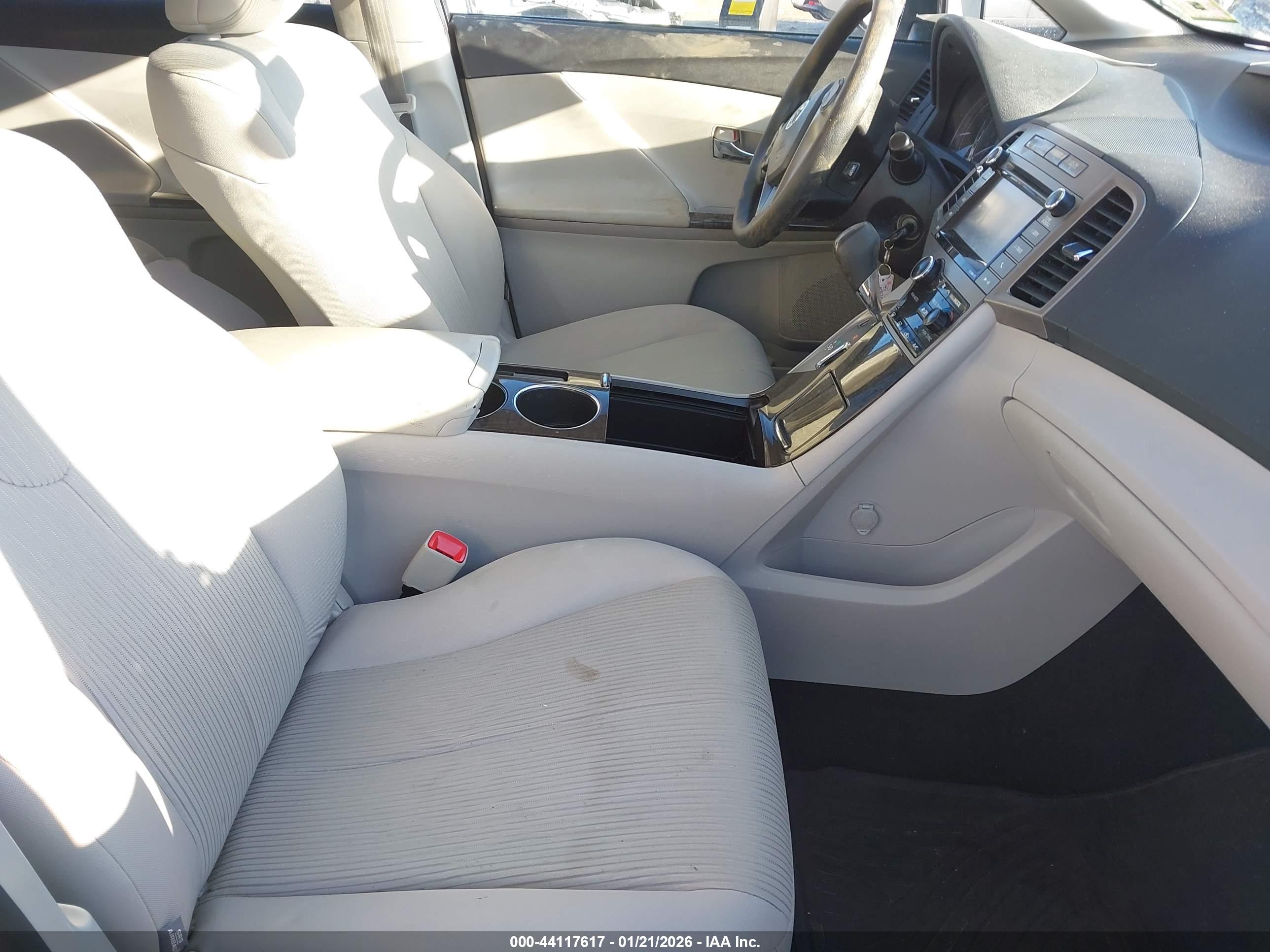 TOYOTA VENZA image 5