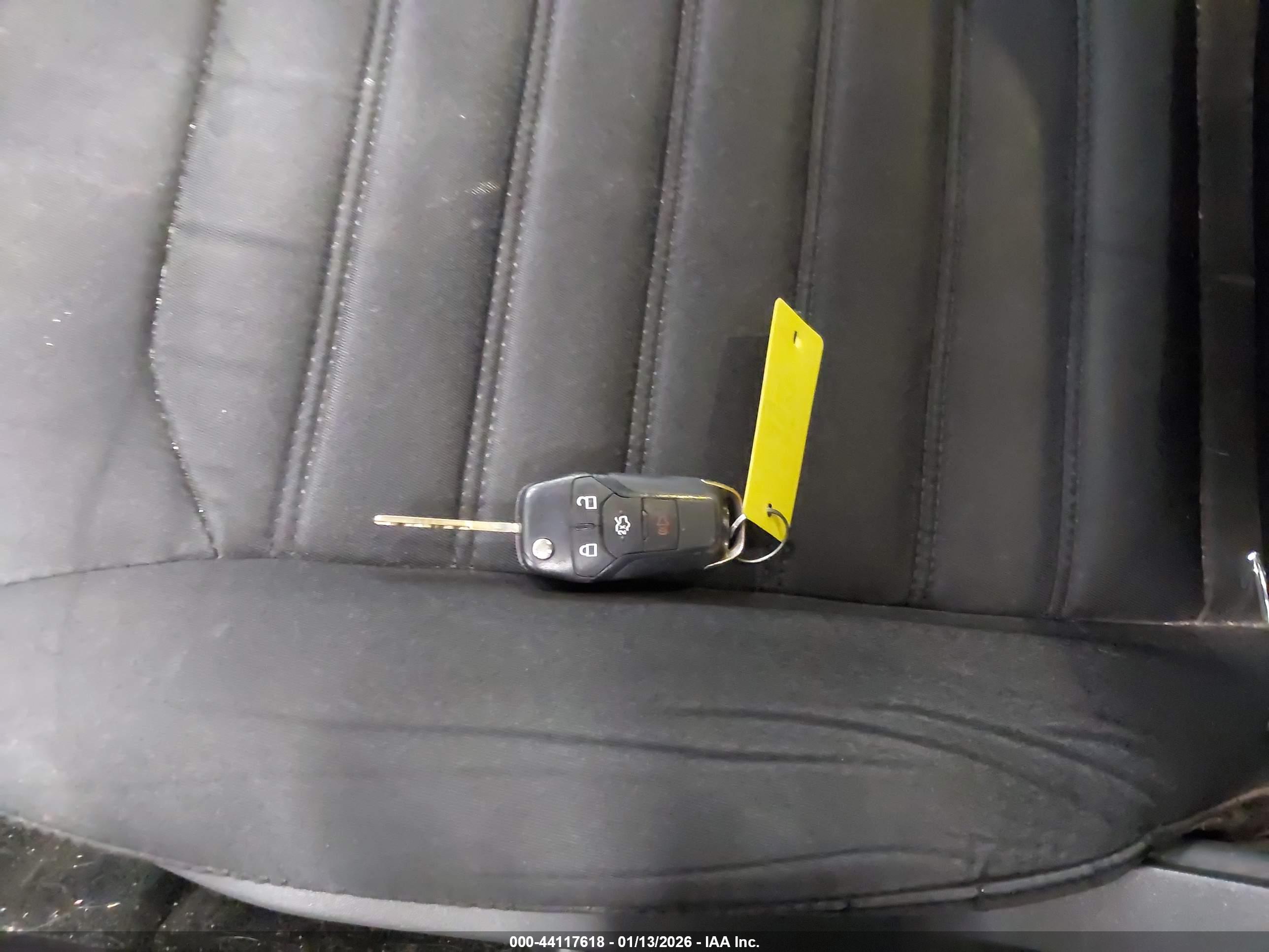 FORD FUSION image 11