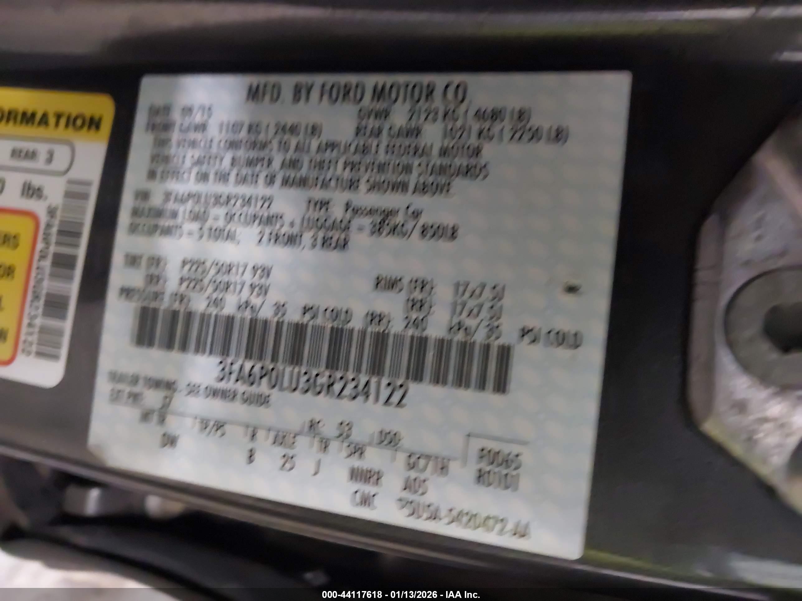 FORD FUSION image 9
