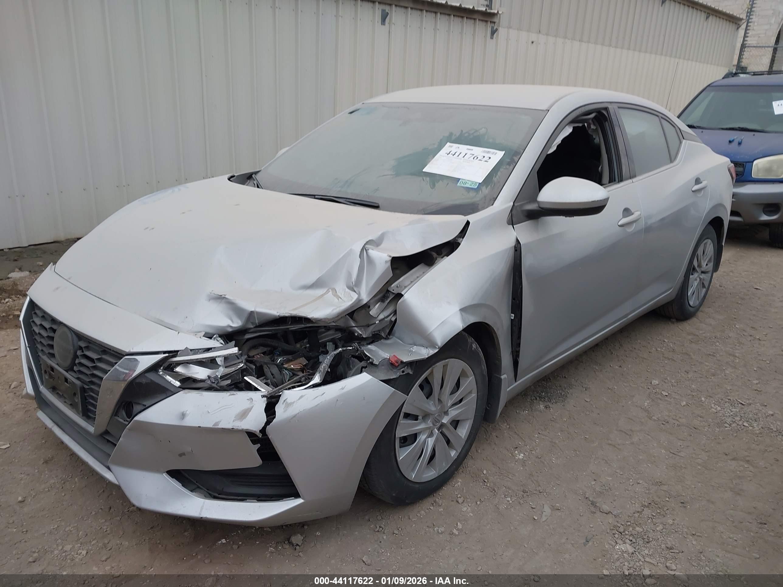 NISSAN SENTRA image 2
