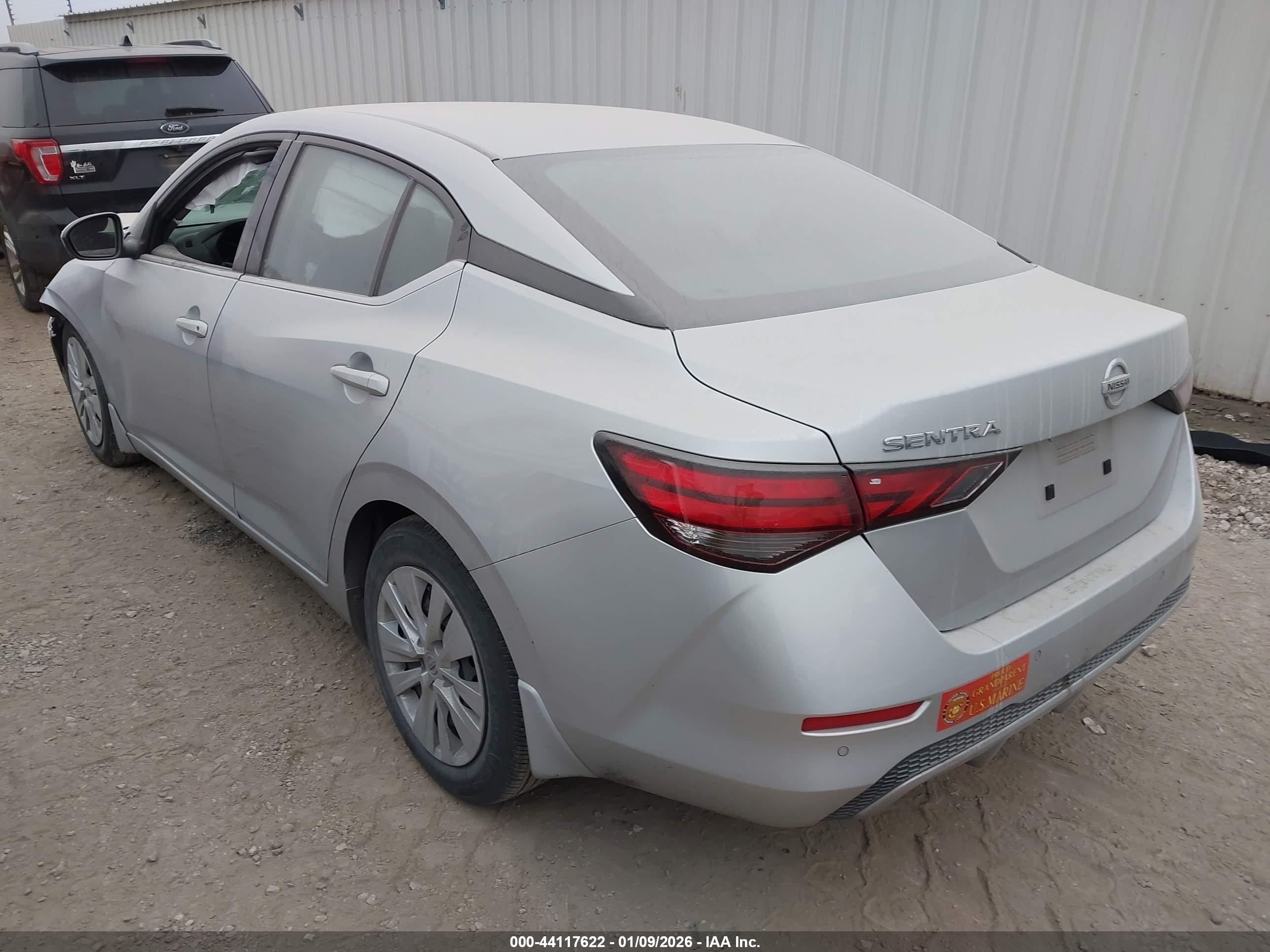 NISSAN SENTRA image 3