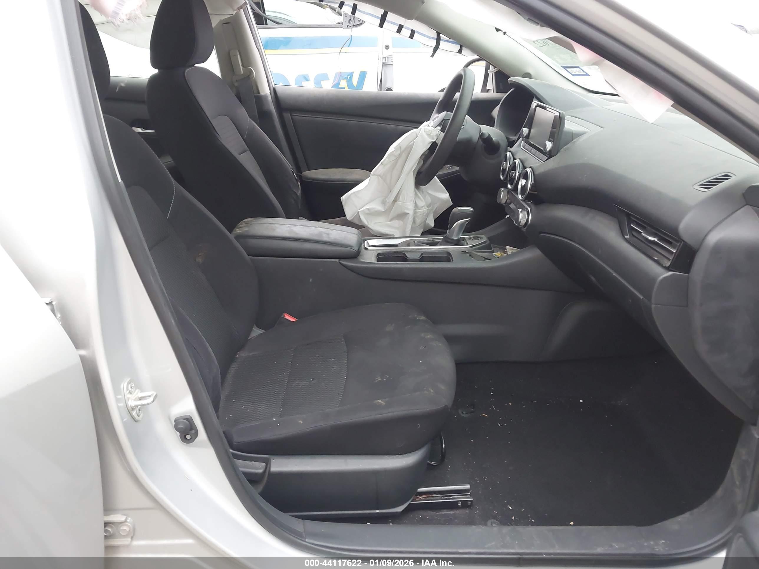 NISSAN SENTRA image 5