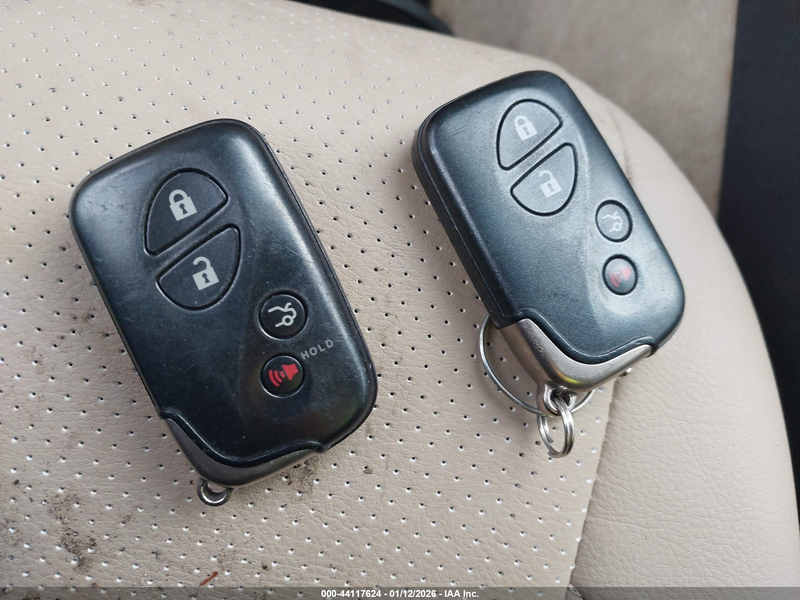 LEXUS ES image 11