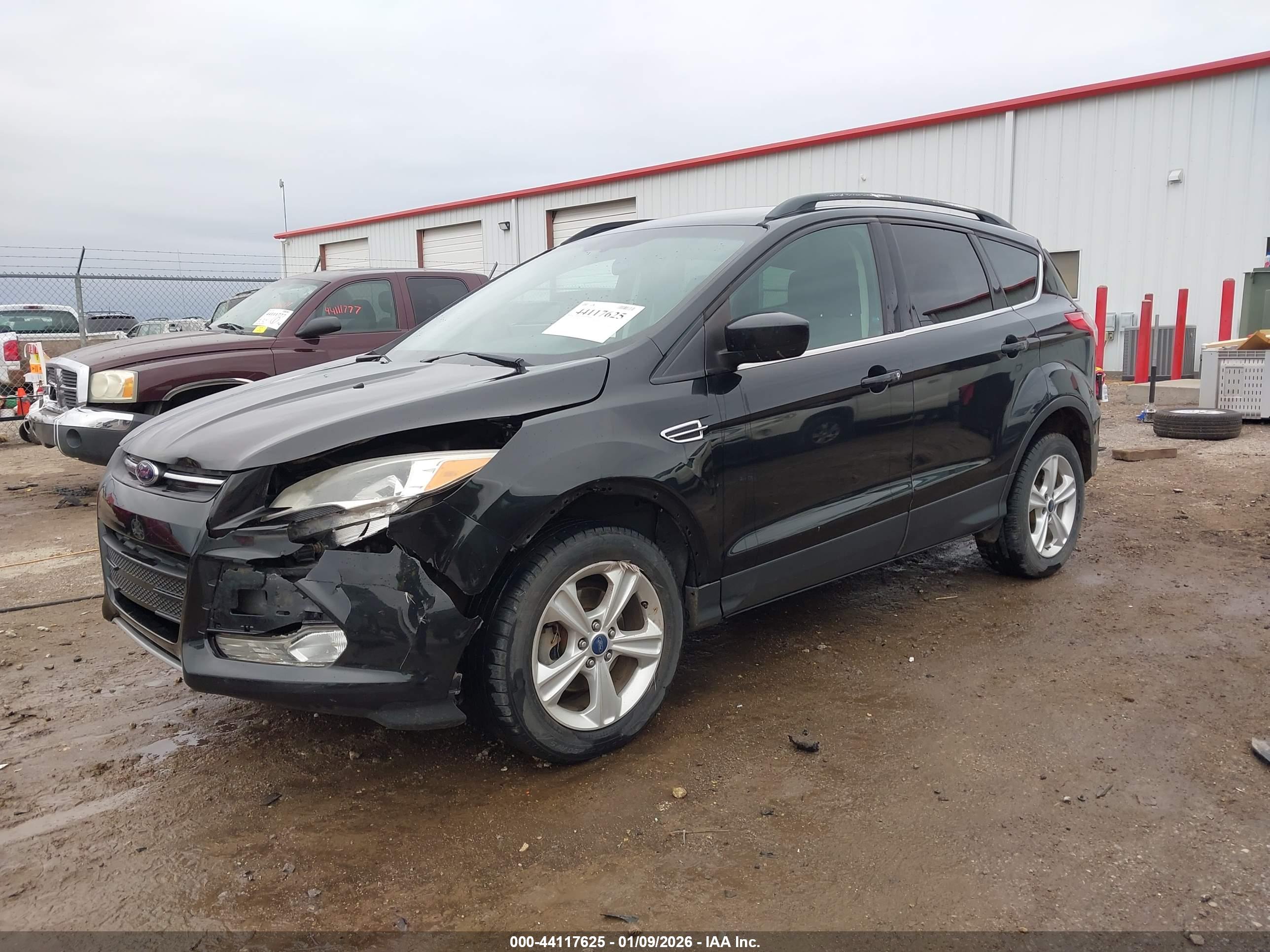 FORD ESCAPE image 2