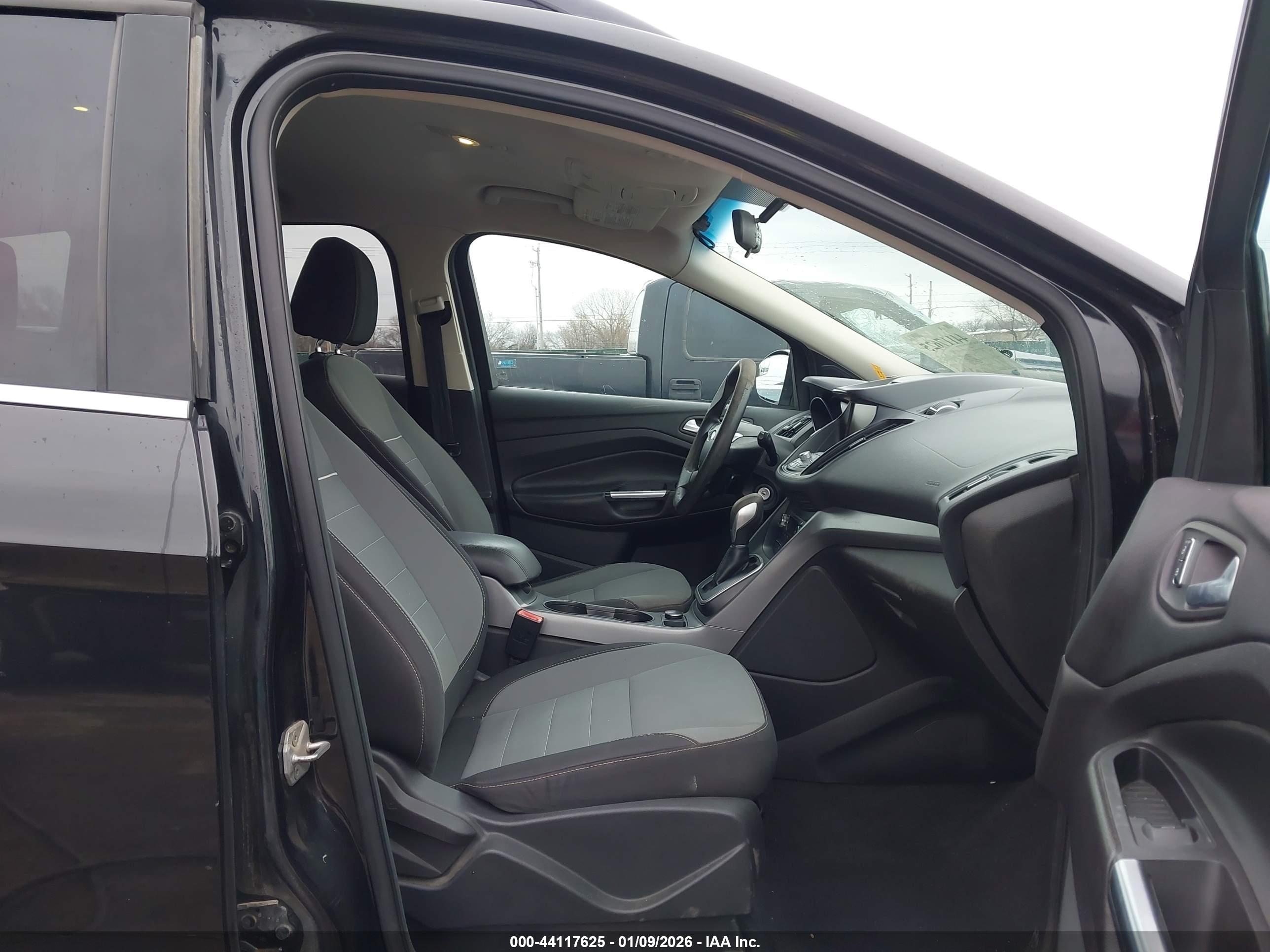 FORD ESCAPE image 5