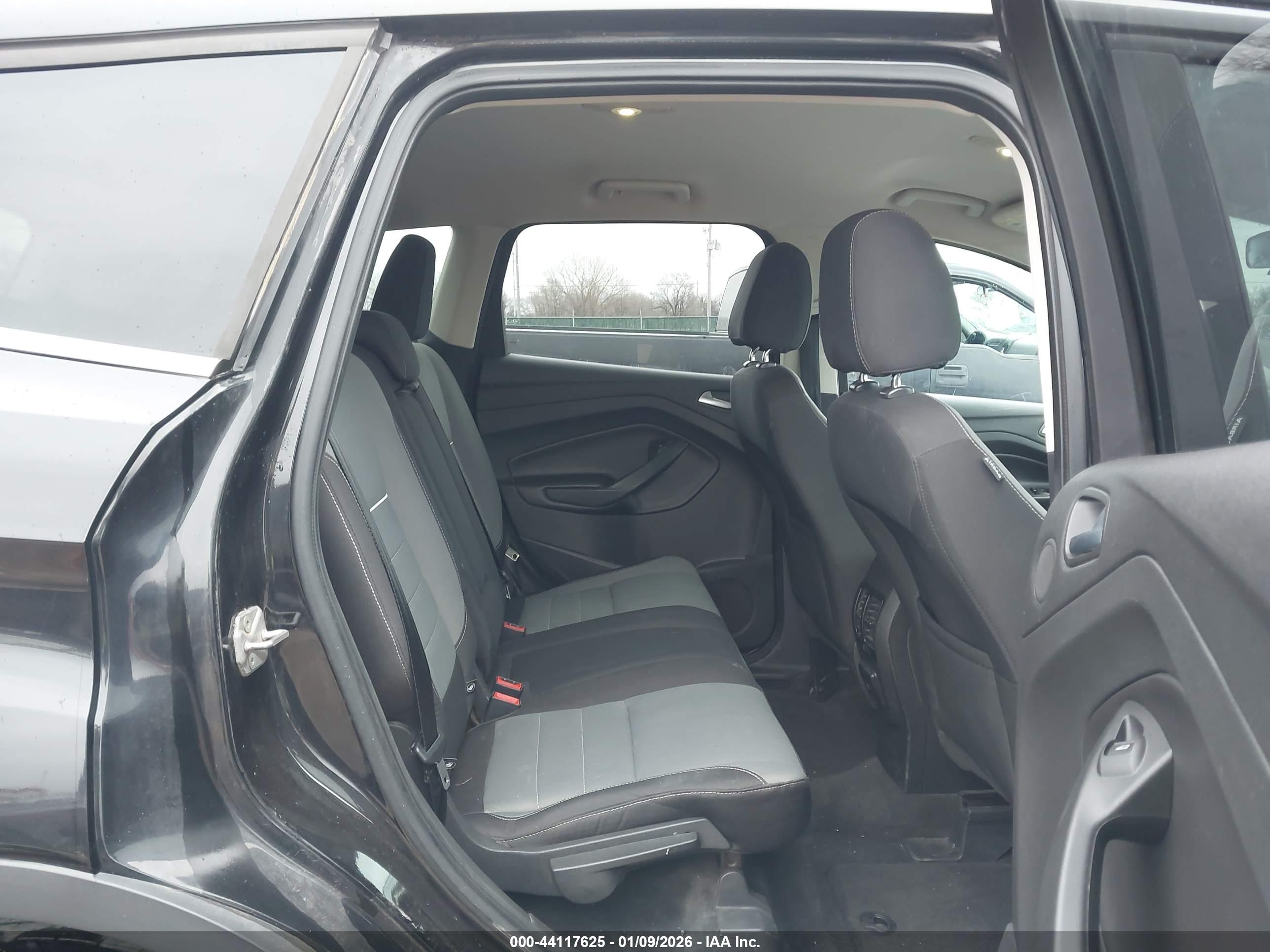 FORD ESCAPE image 8