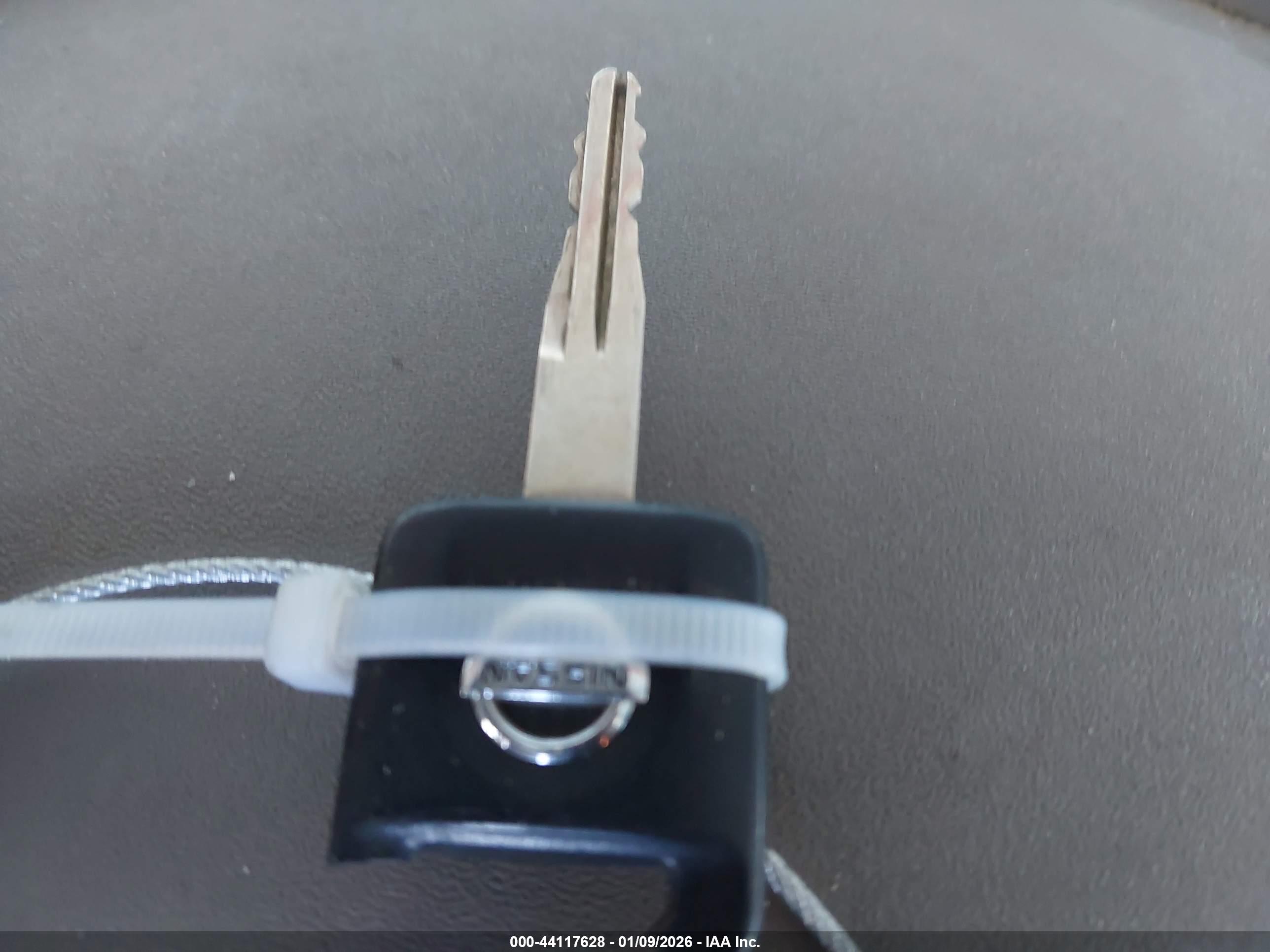 NISSAN FRONTIER image 11