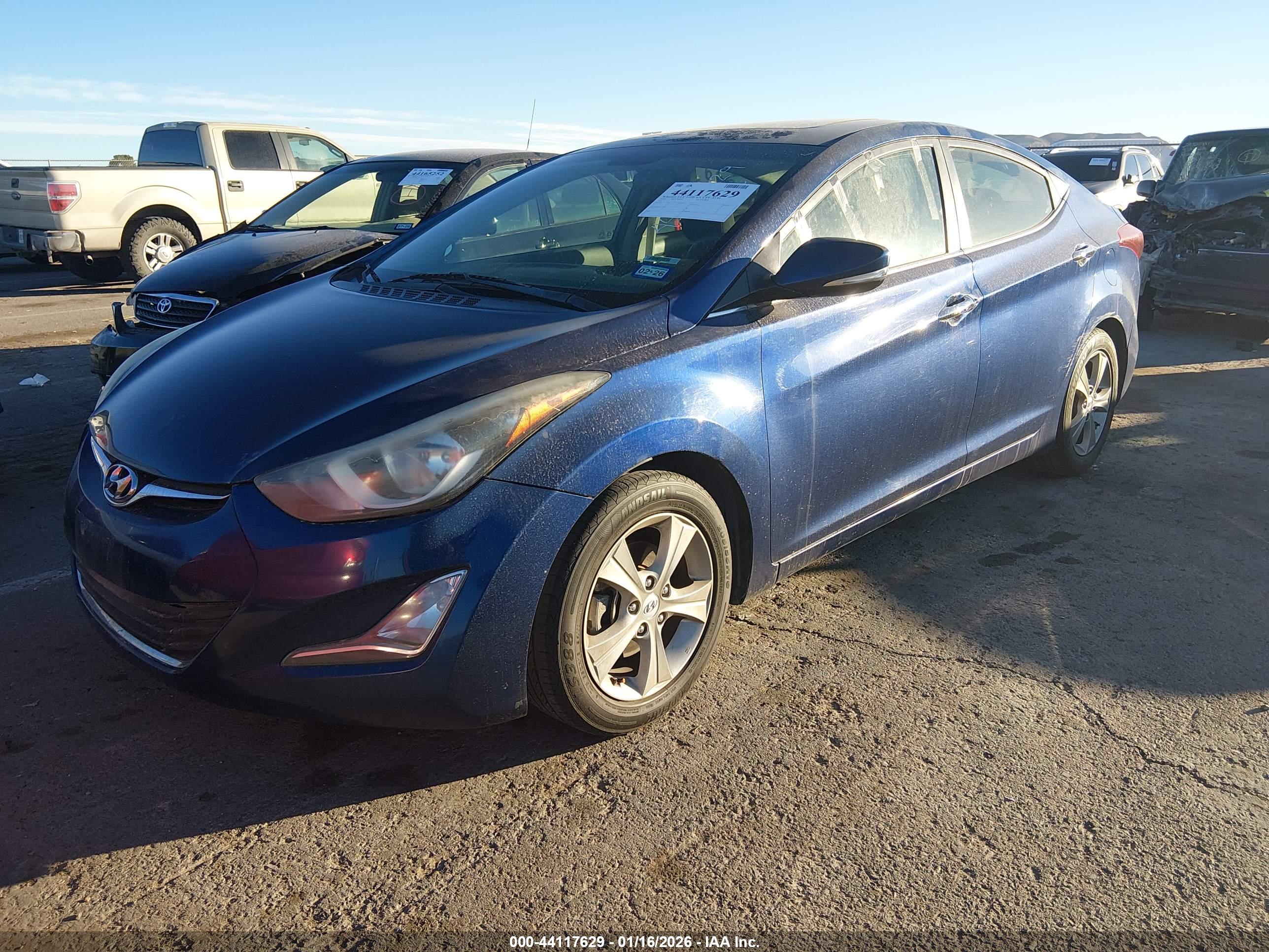 HYUNDAI ELANTRA image 2