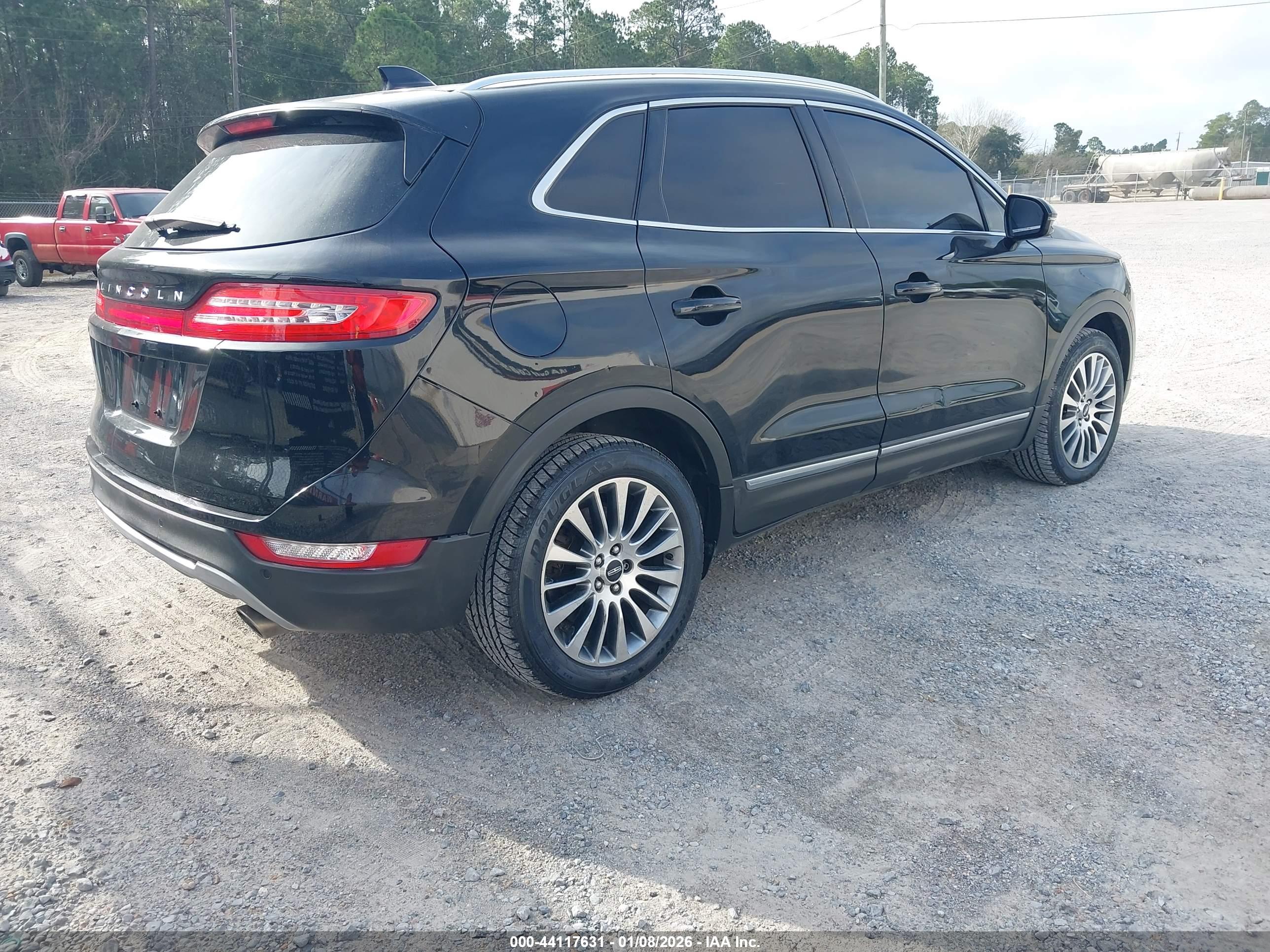 LINCOLN MKC image 4