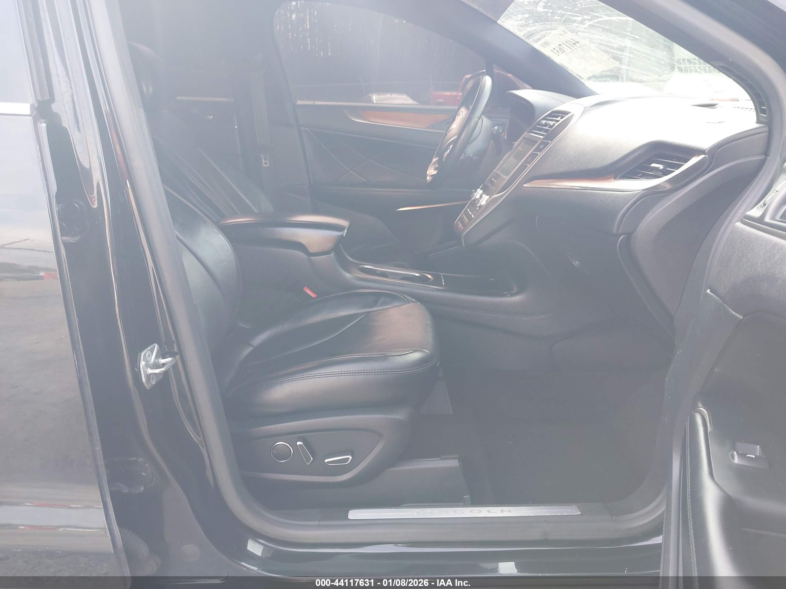 LINCOLN MKC image 5