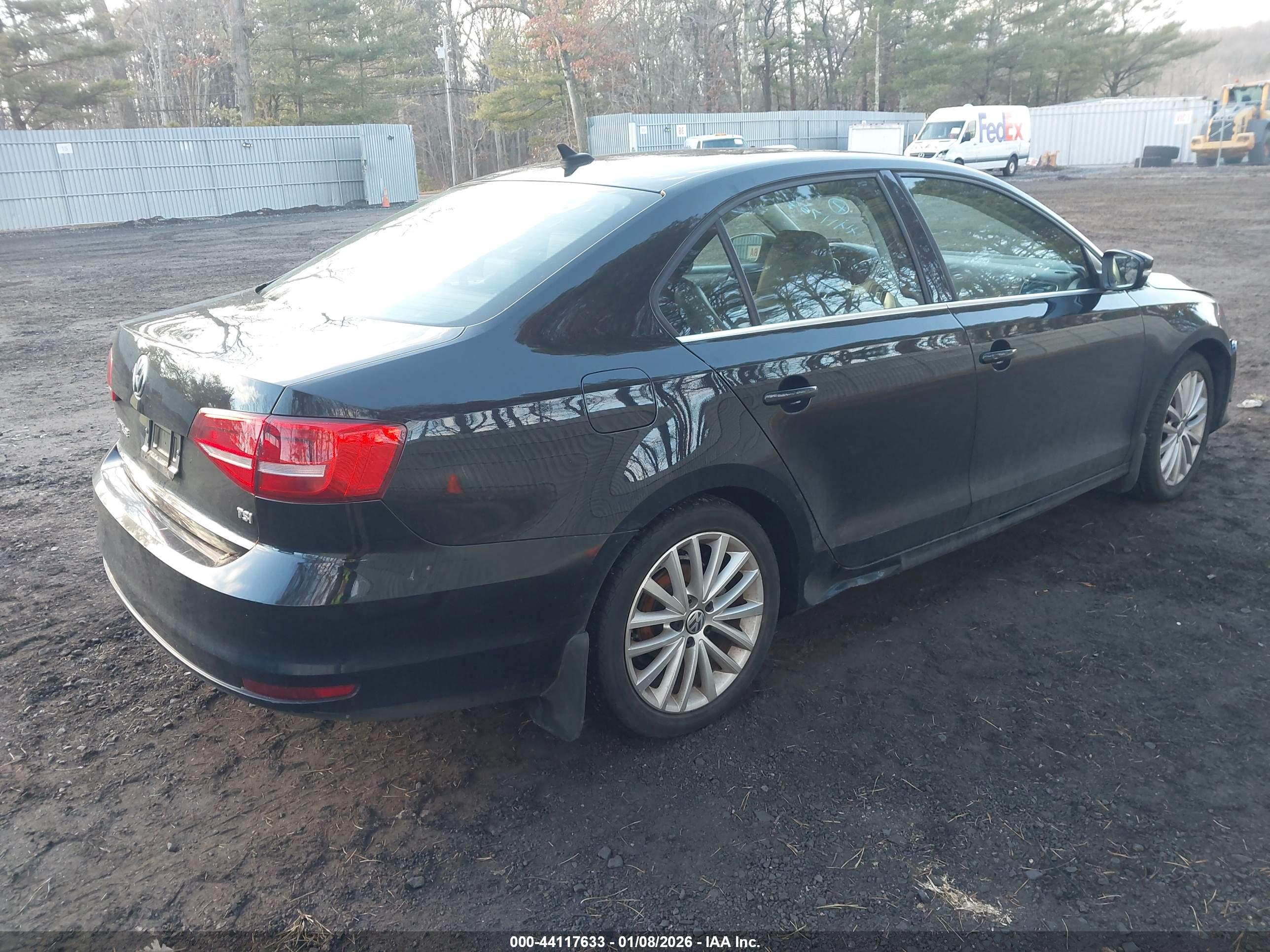 VOLKSWAGEN JETTA image 4