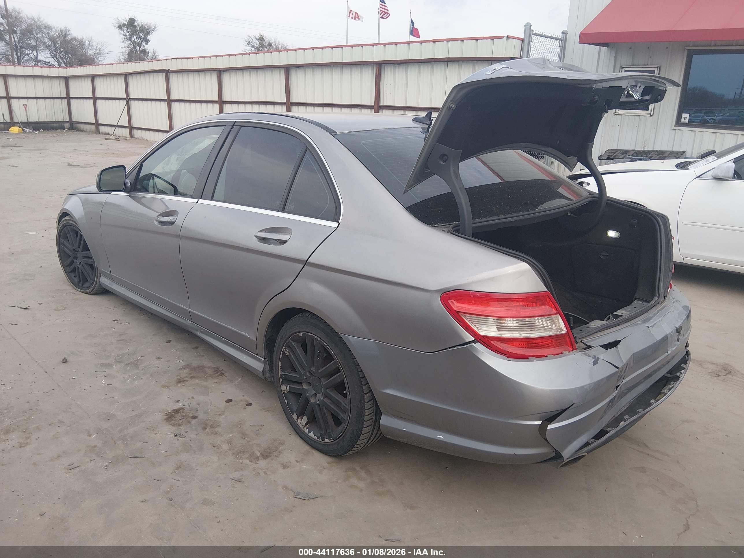 MERCEDES-BENZ C image 3