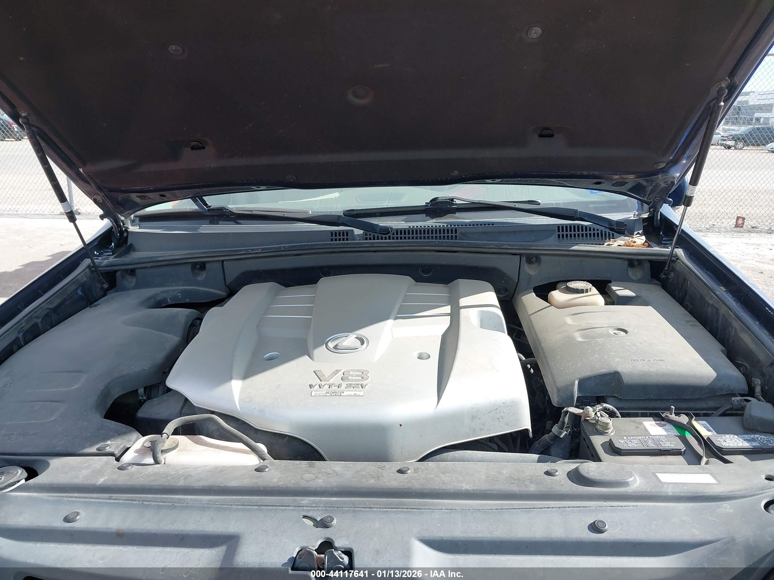 LEXUS GX image 10