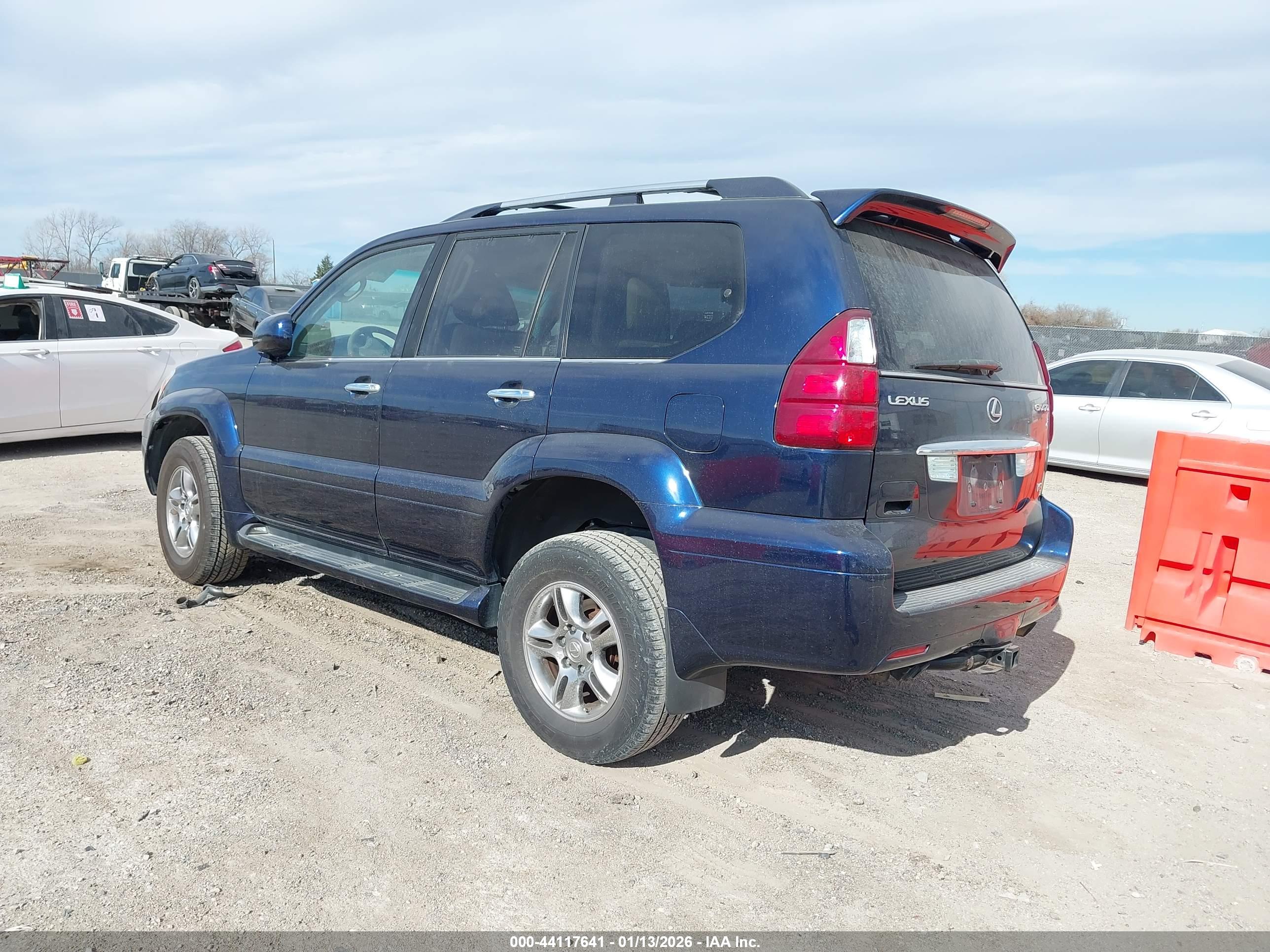 LEXUS GX image 3