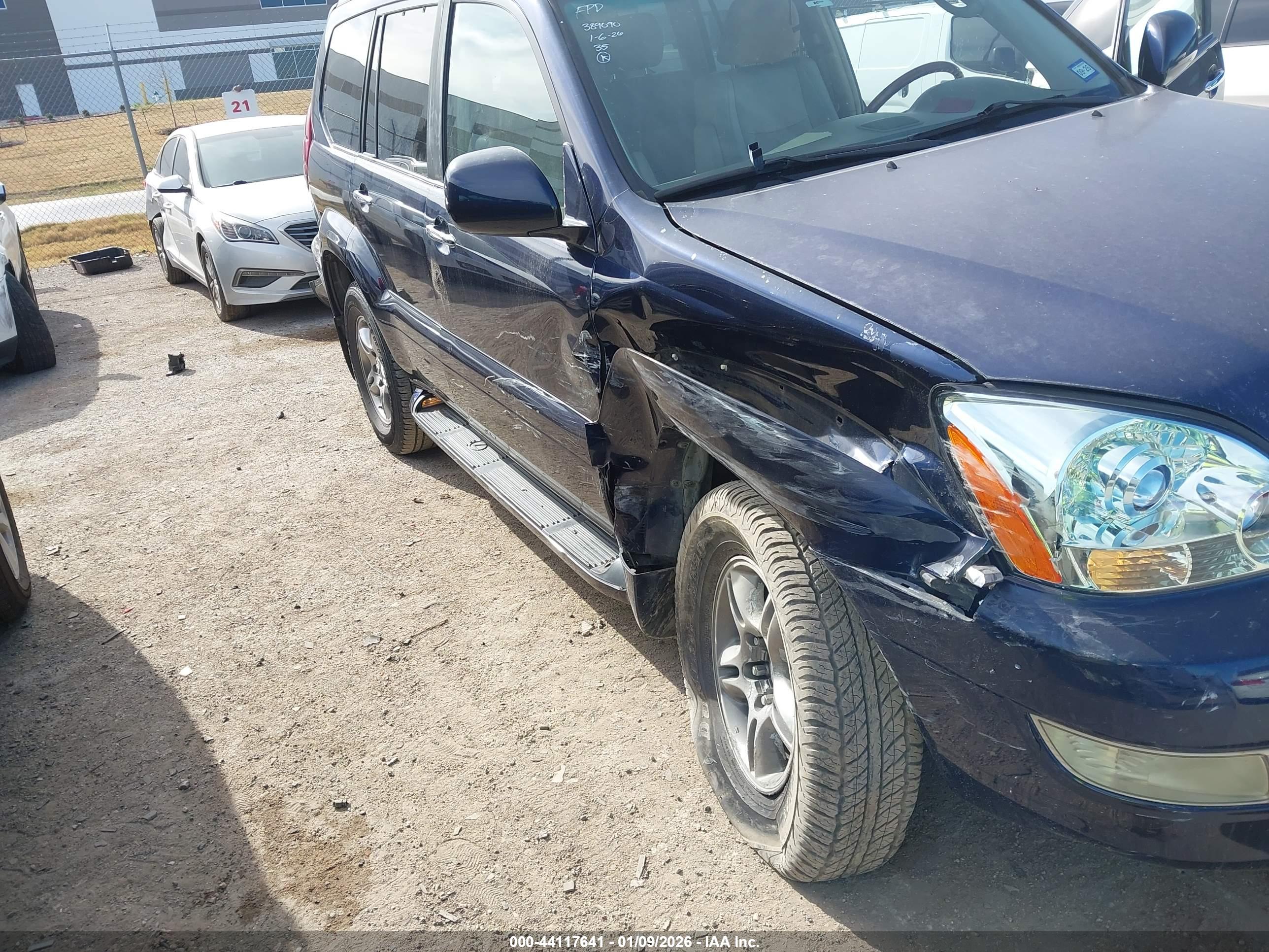 LEXUS GX image 6