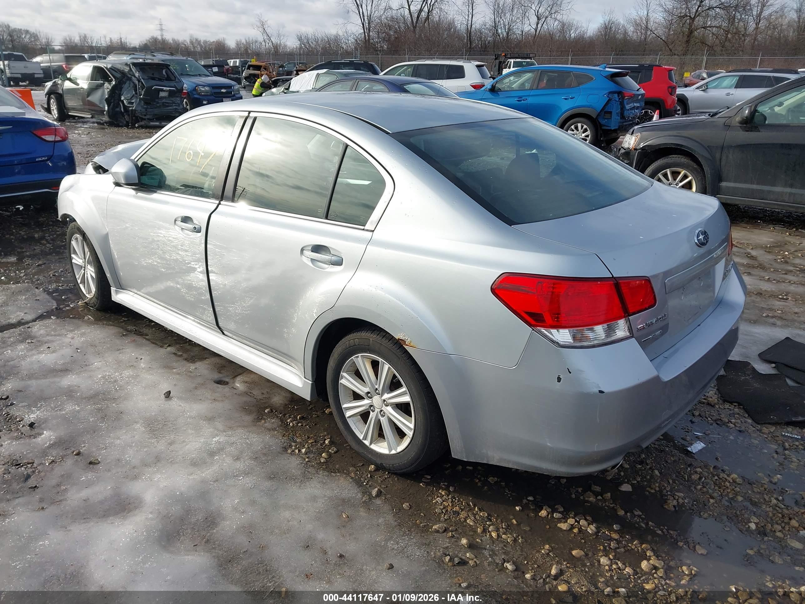SUBARU LEGACY image 3