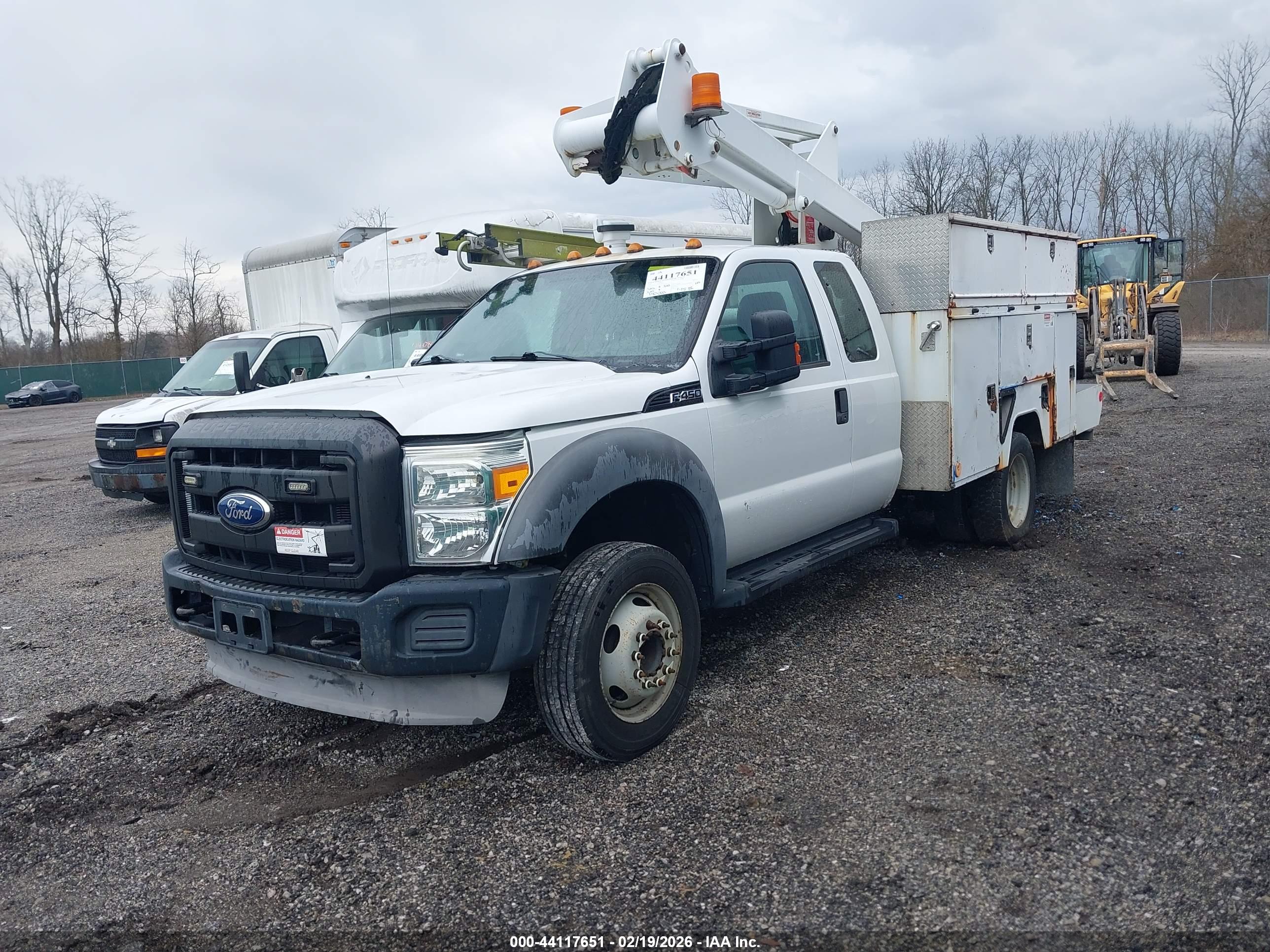 FORD F-450 image 2