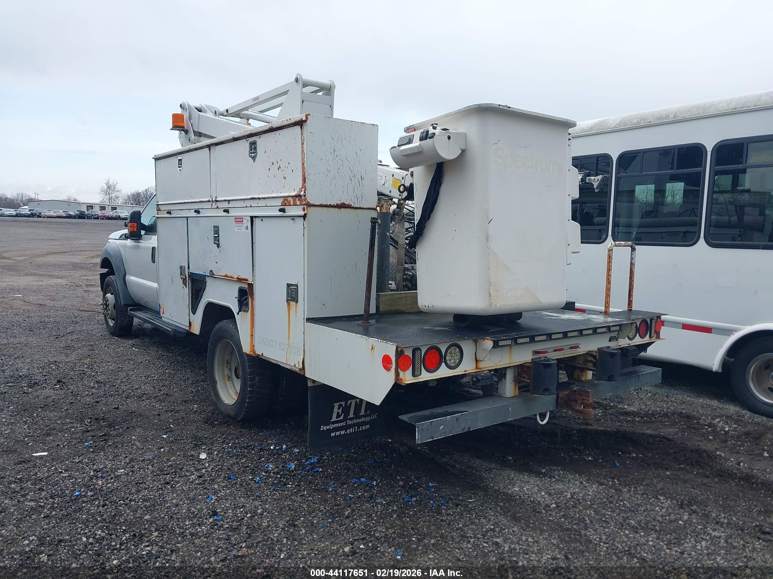 FORD F-450 image 3