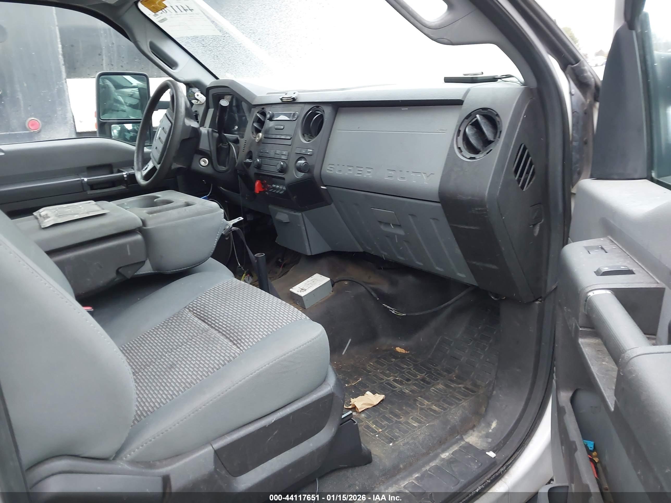 FORD F-450 image 7